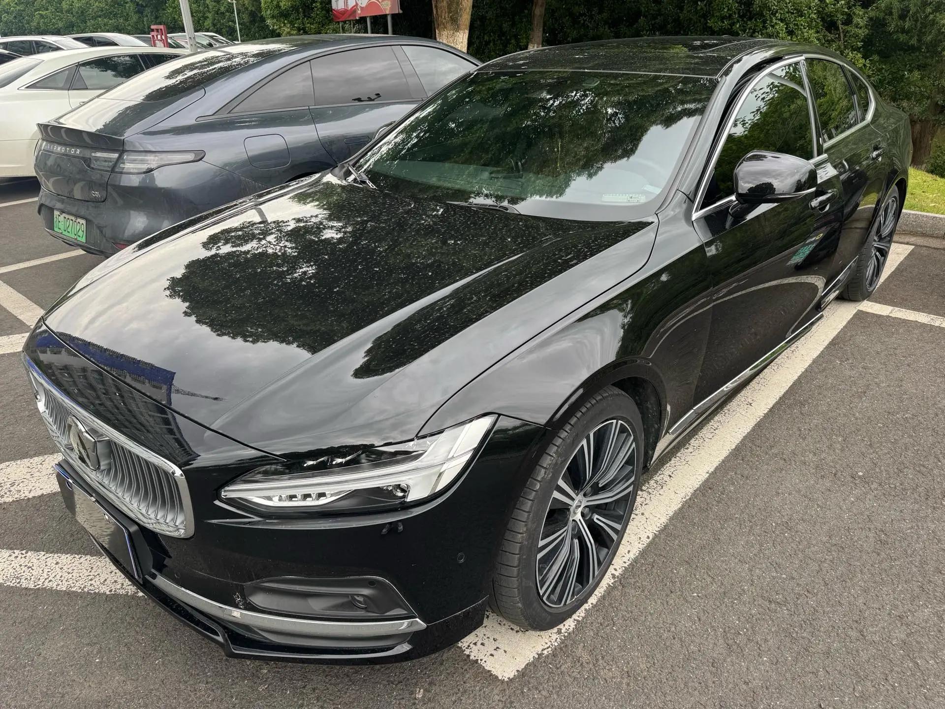 Volvo S90 2024 B5 Zhiya Deluxe Edition