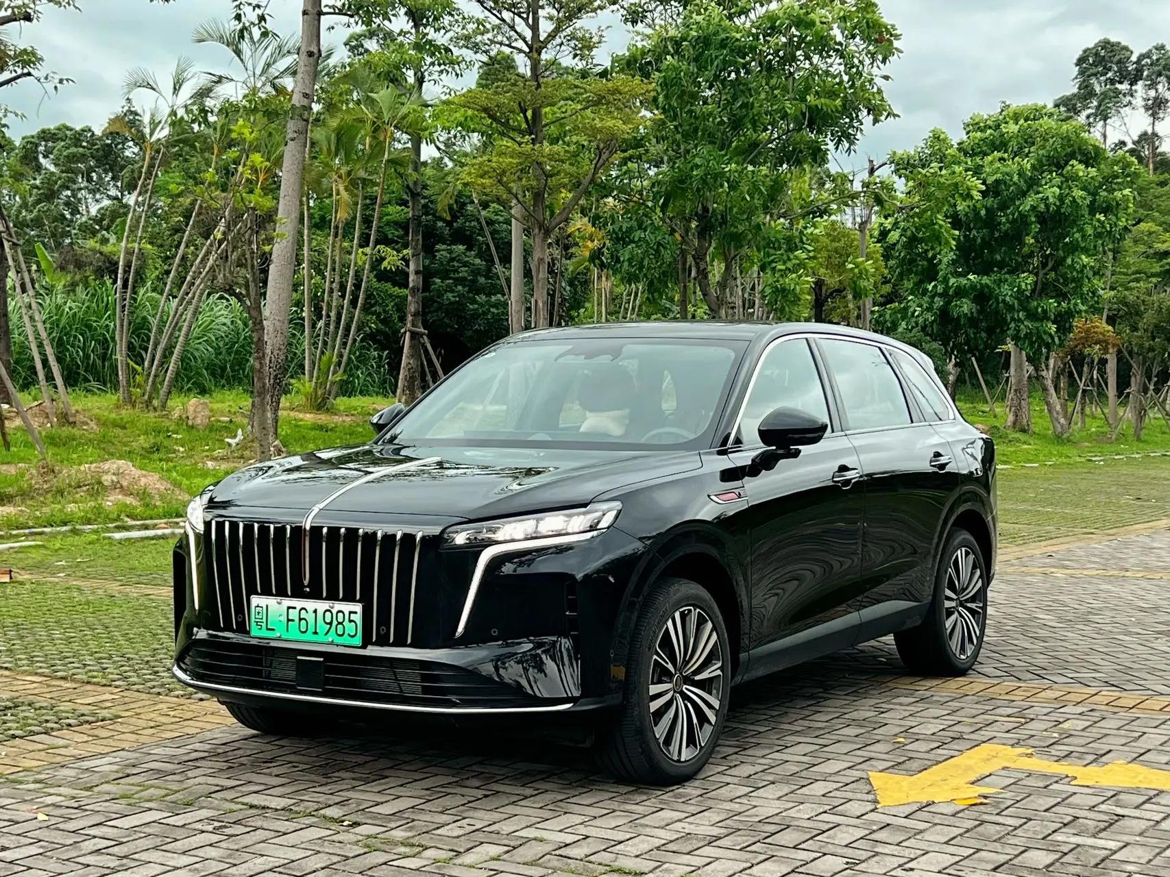 Открыть галерею: HongQi 2026 HS6 PHEV 1.5T 240 Smart Hybrid Automatic Gear