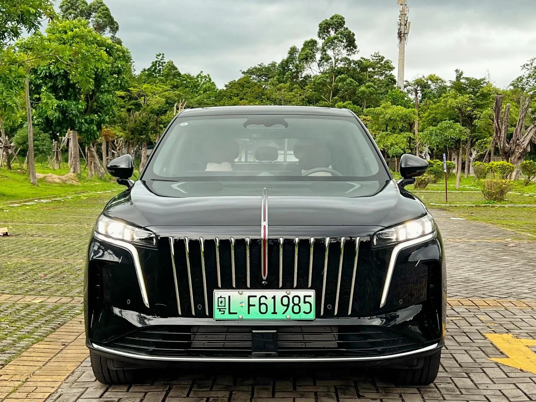HongQi 2026 HS6 PHEV 1.5T 240 Smart Hybrid Automatic Gear 2