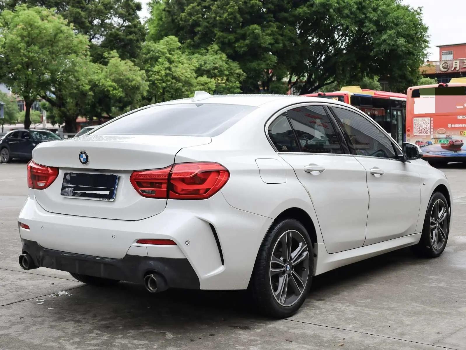 BMW 1 Series 2022 120i M Sports Edition 7