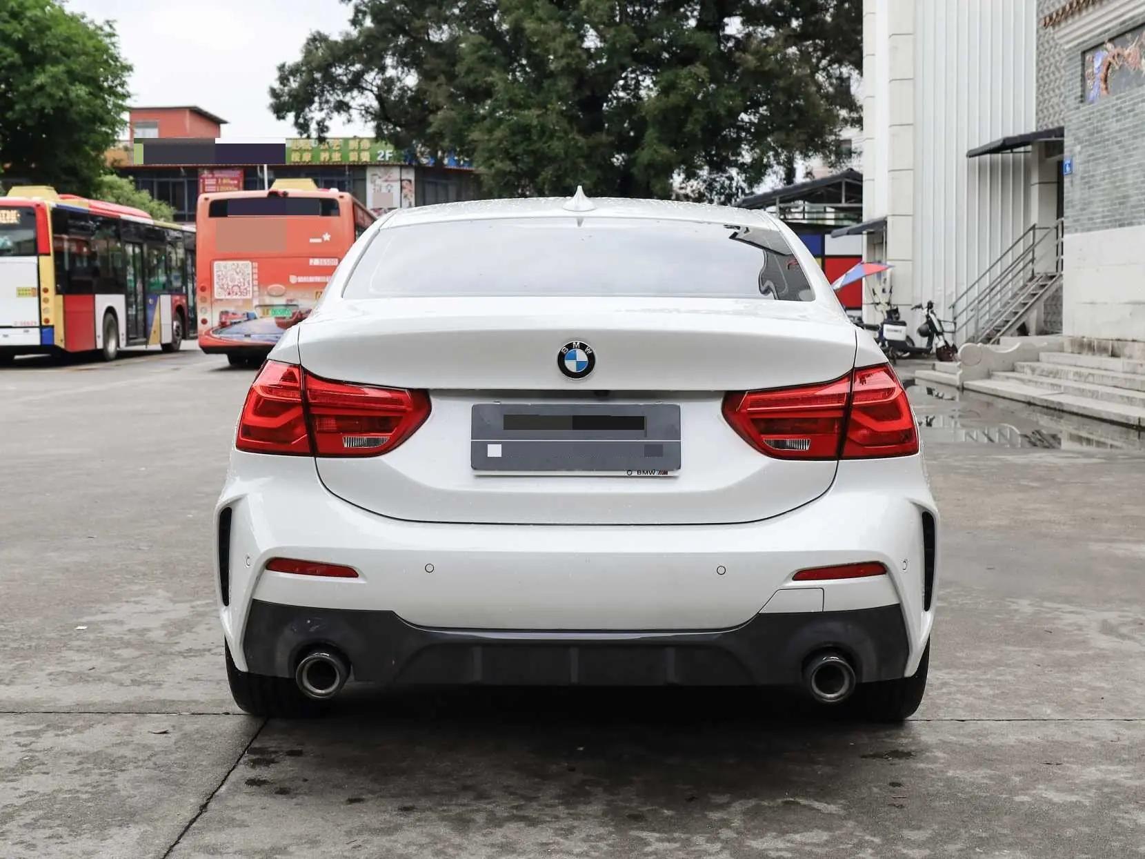 BMW 1 Series 2022 120i M Sports Edition 8