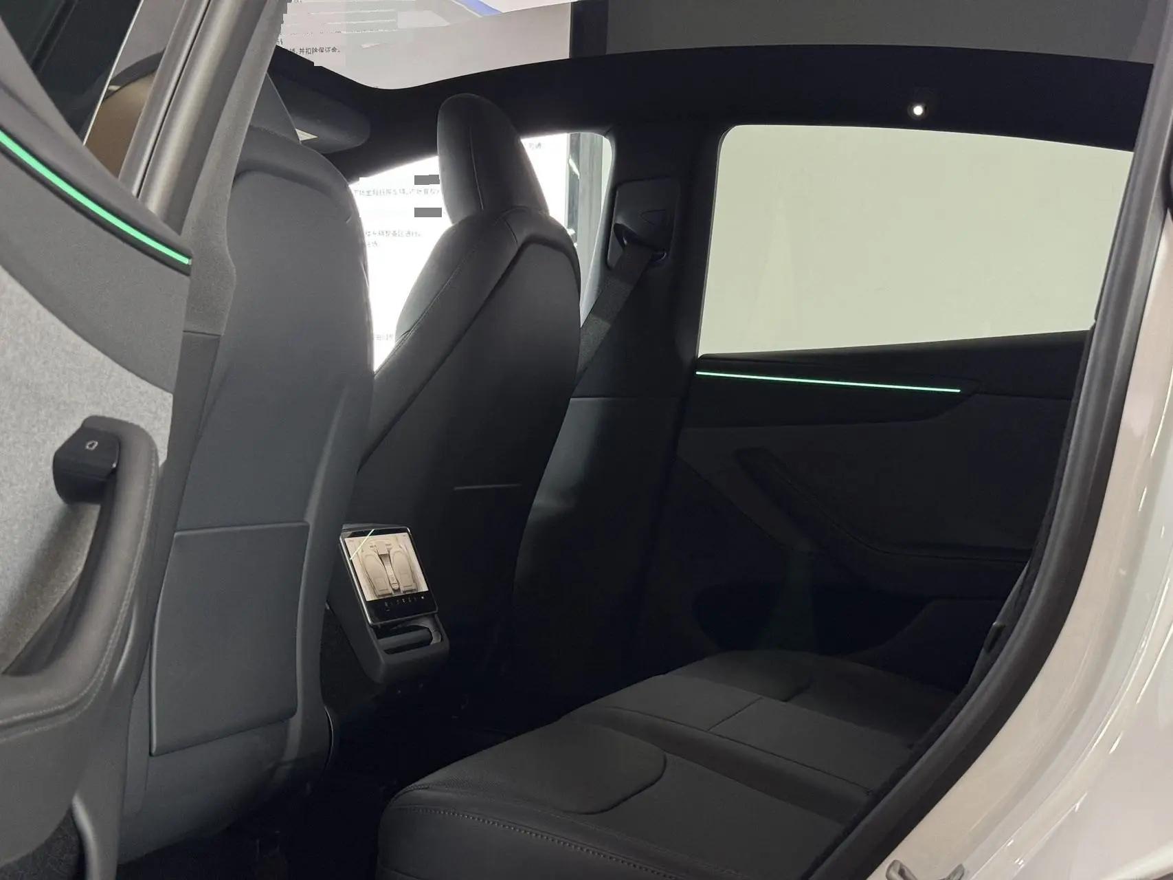 Tesla 2026 Model Y Rear-Wheel Drive Automatic 6