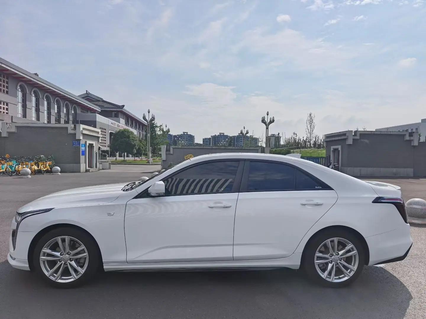 Cadillac CT4 2022 28T fashion model 3
