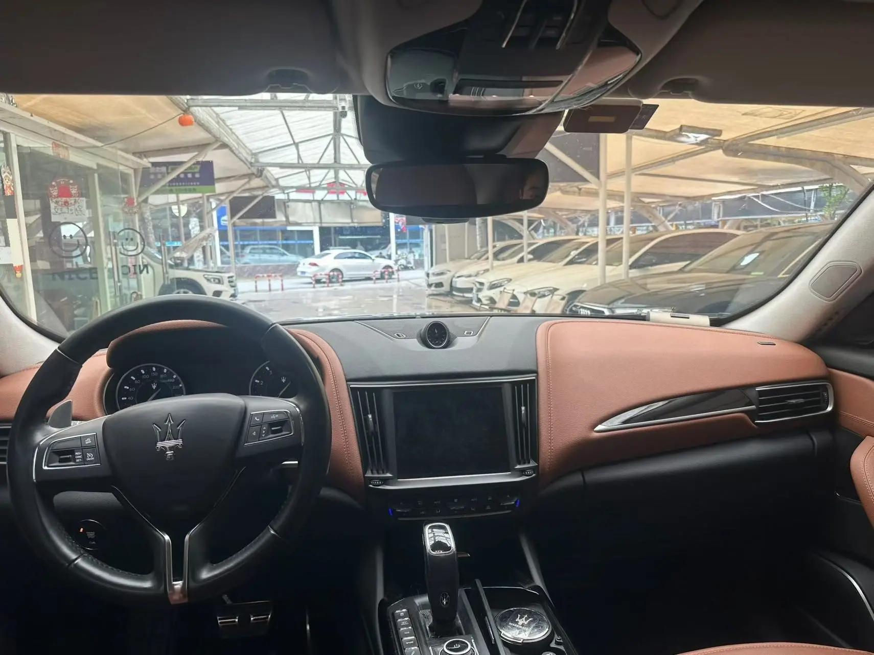 Levante 2021 3.0T Standard Edition 5