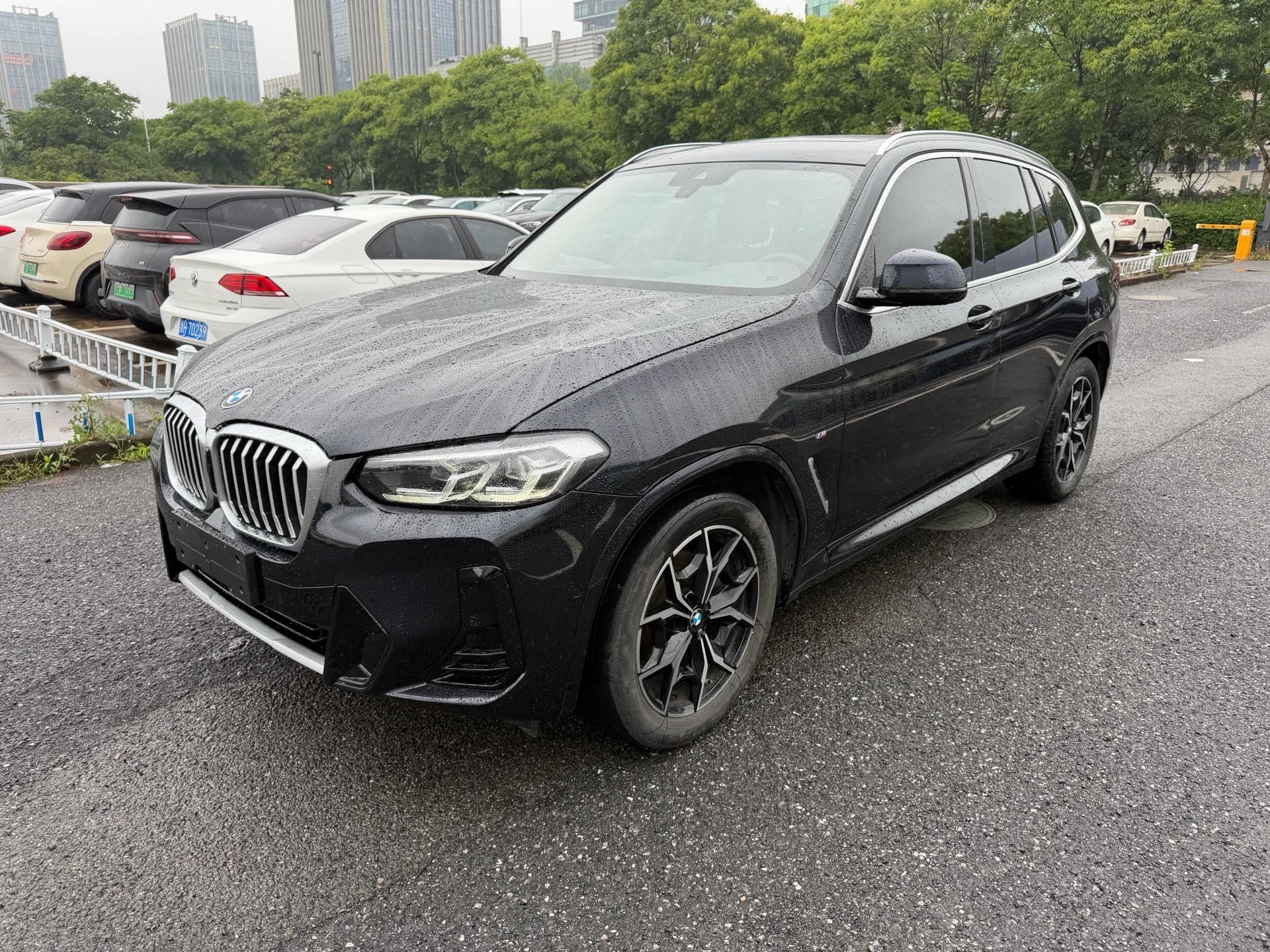 BMW X3 2022 xDrive25i M sports suit