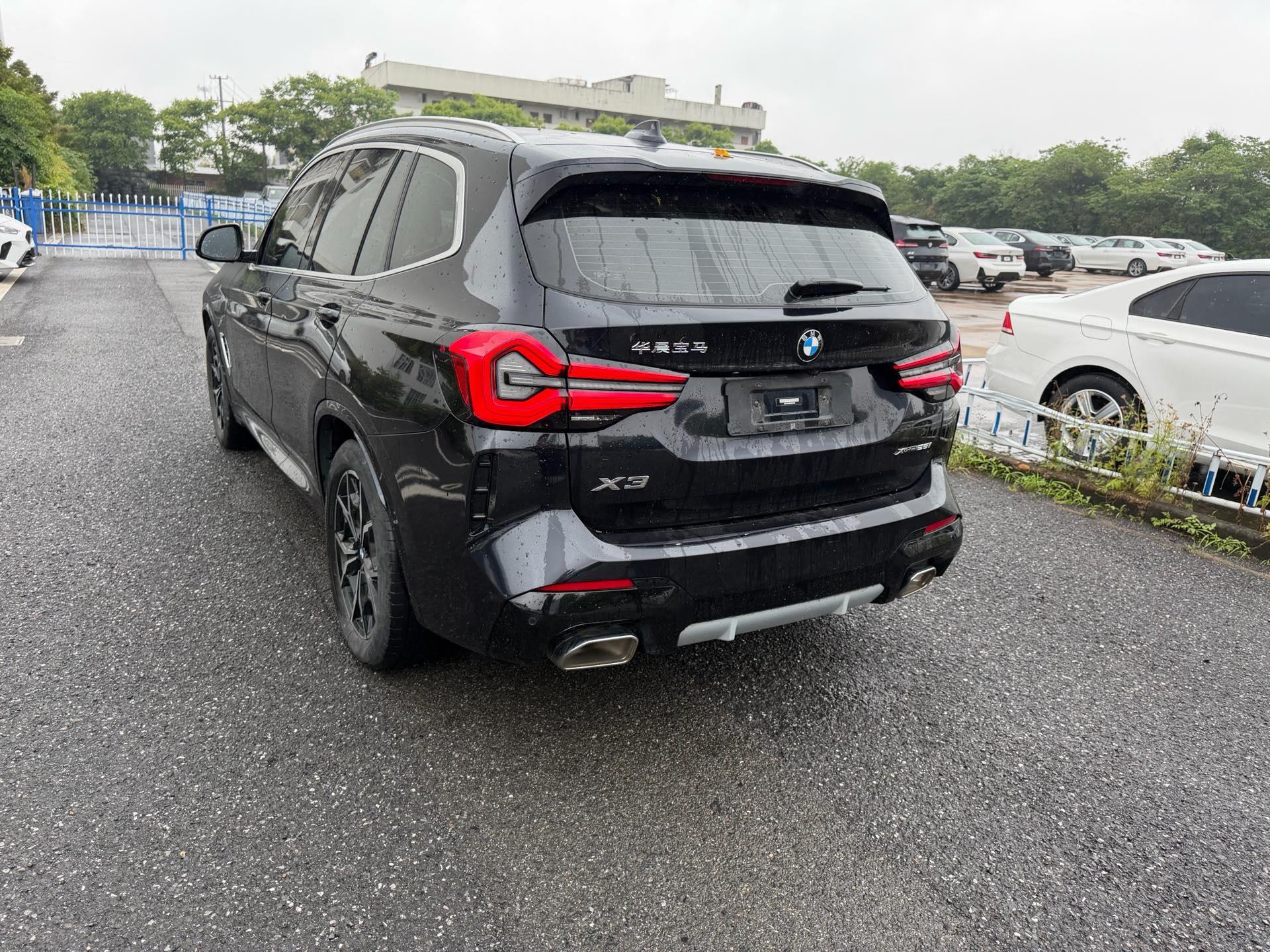 BMW X3 2022 xDrive25i M sports suit 5
