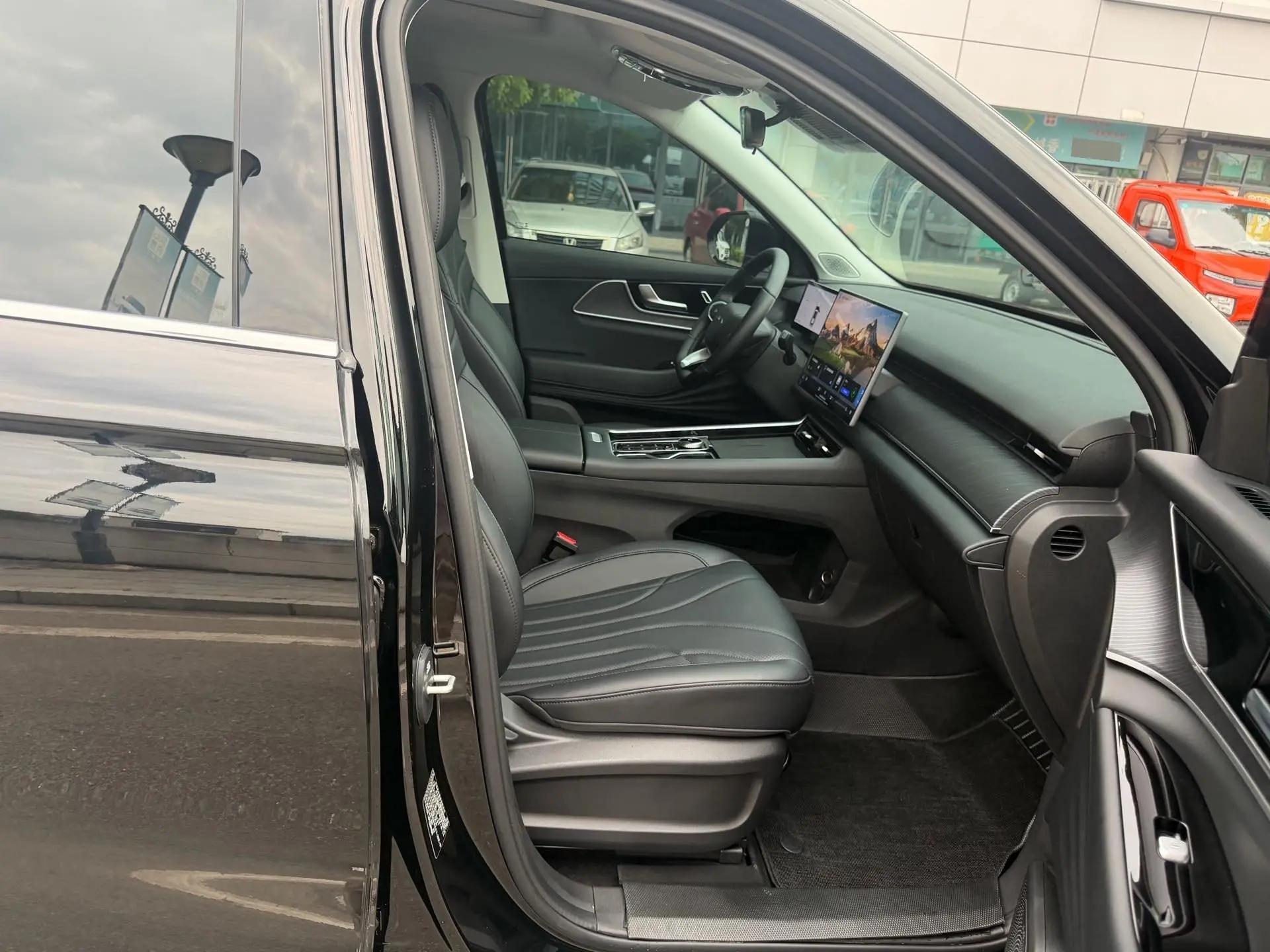 Chery 2025 Fengyun T9 C- DM 1.5T 120 Long Endurance Edition Honorable 5-seat Lithium Iron Phosphate Automatic Gear 4