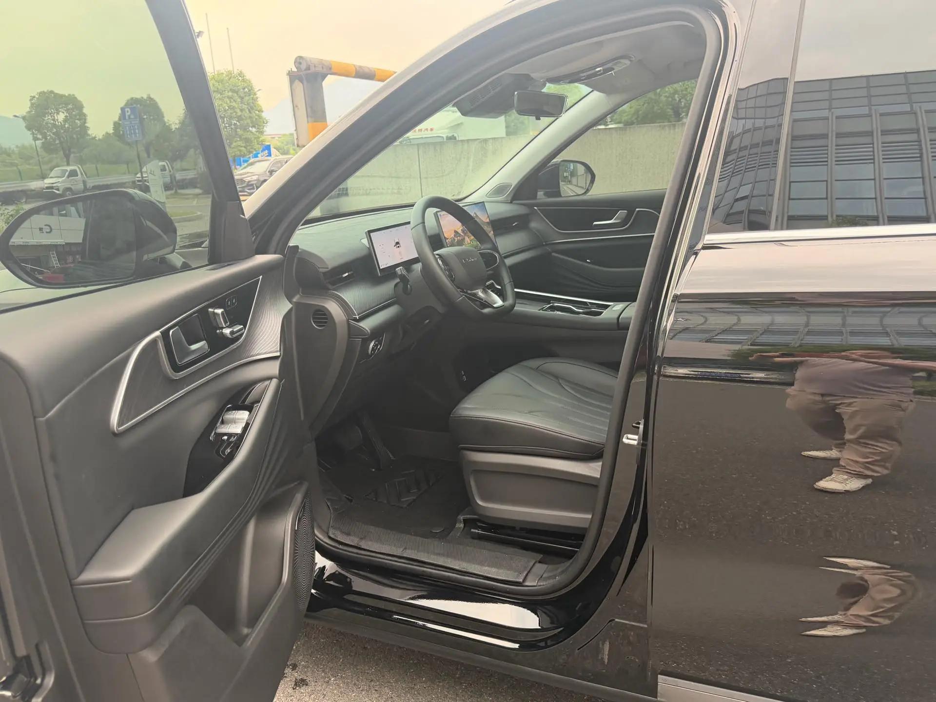Chery 2025 Fengyun T9 C- DM 1.5T 120 Long Endurance Edition Honorable 5-seat Lithium Iron Phosphate Automatic Gear 8