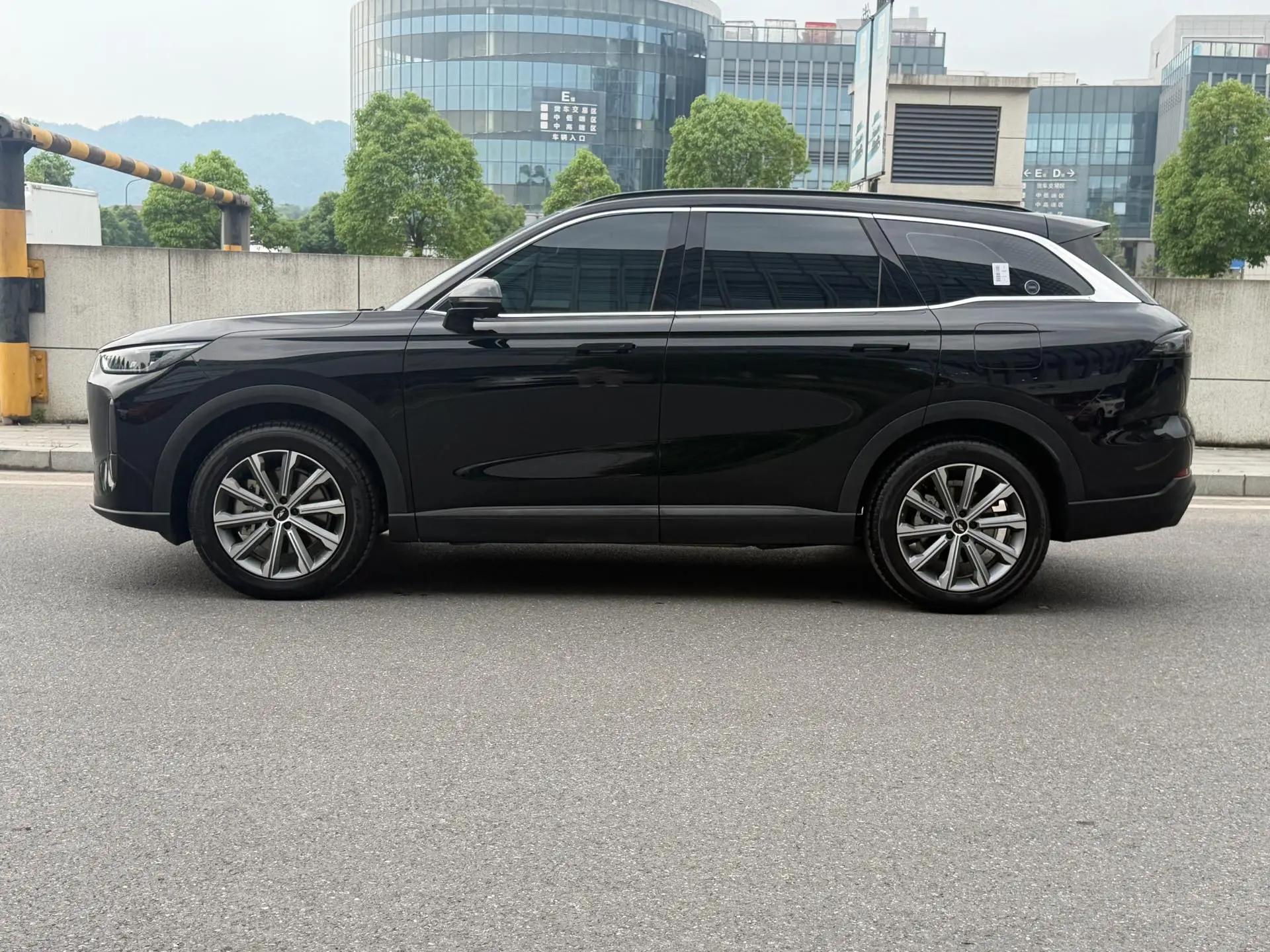 Chery 2025 Fengyun T9 C- DM 1.5T 120 Long Endurance Edition Honorable 5-seat Lithium Iron Phosphate Automatic Gear 9