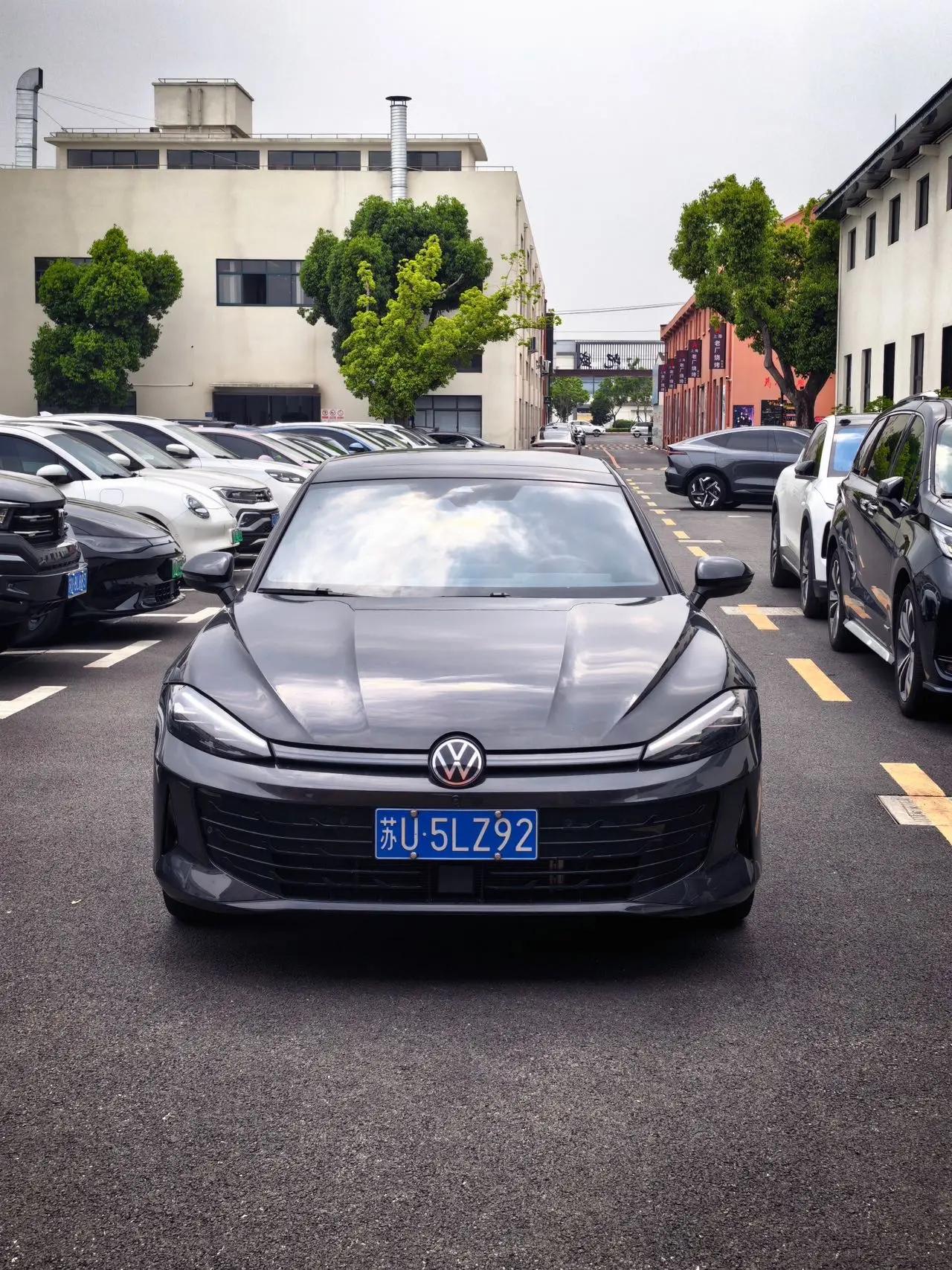 Volkswagen 2026 Ling Du L GTS 2.0TSI 380TSI Ling Feng Million Commemorative Edition Automatic Gear 2