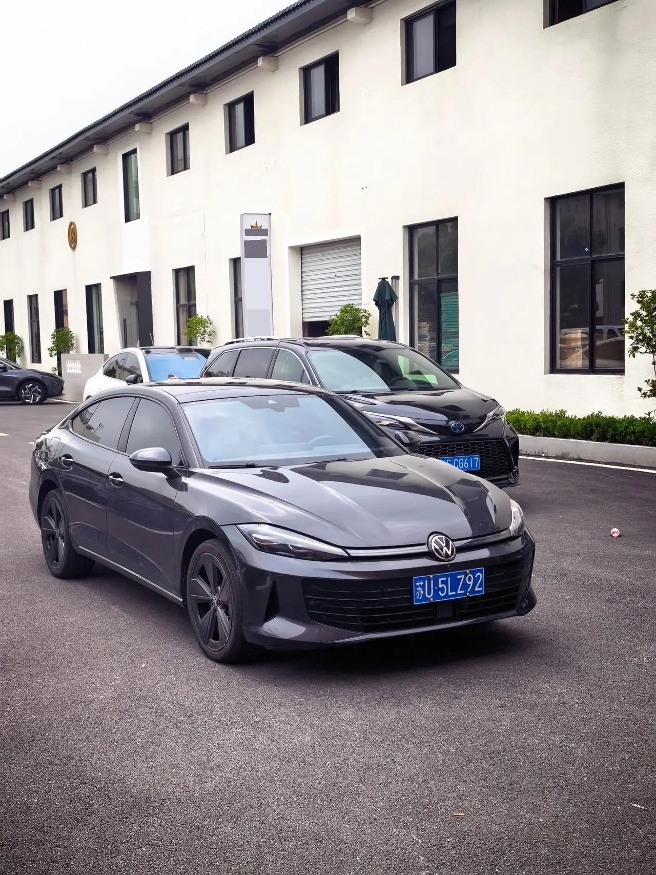 Volkswagen 2026 Ling Du L GTS 2.0TSI 380TSI Ling Feng Million Commemorative Edition Automatic Gear 3