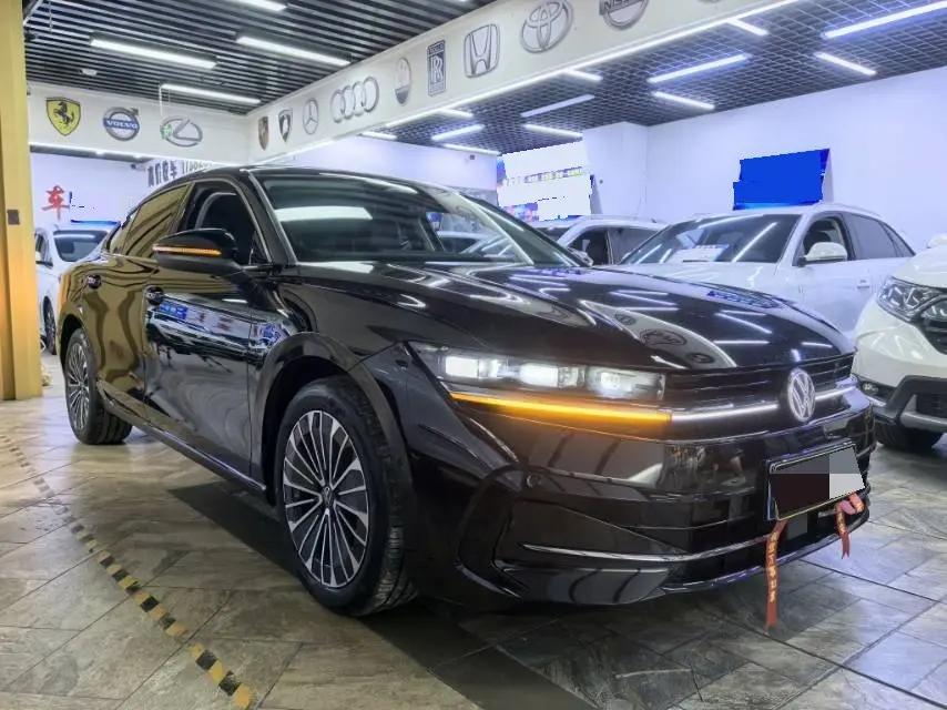 Volkswagen 2024 Magotan 2.0TSI 380TSI Premium Edition Da Mai Bag Automatic Gear 3