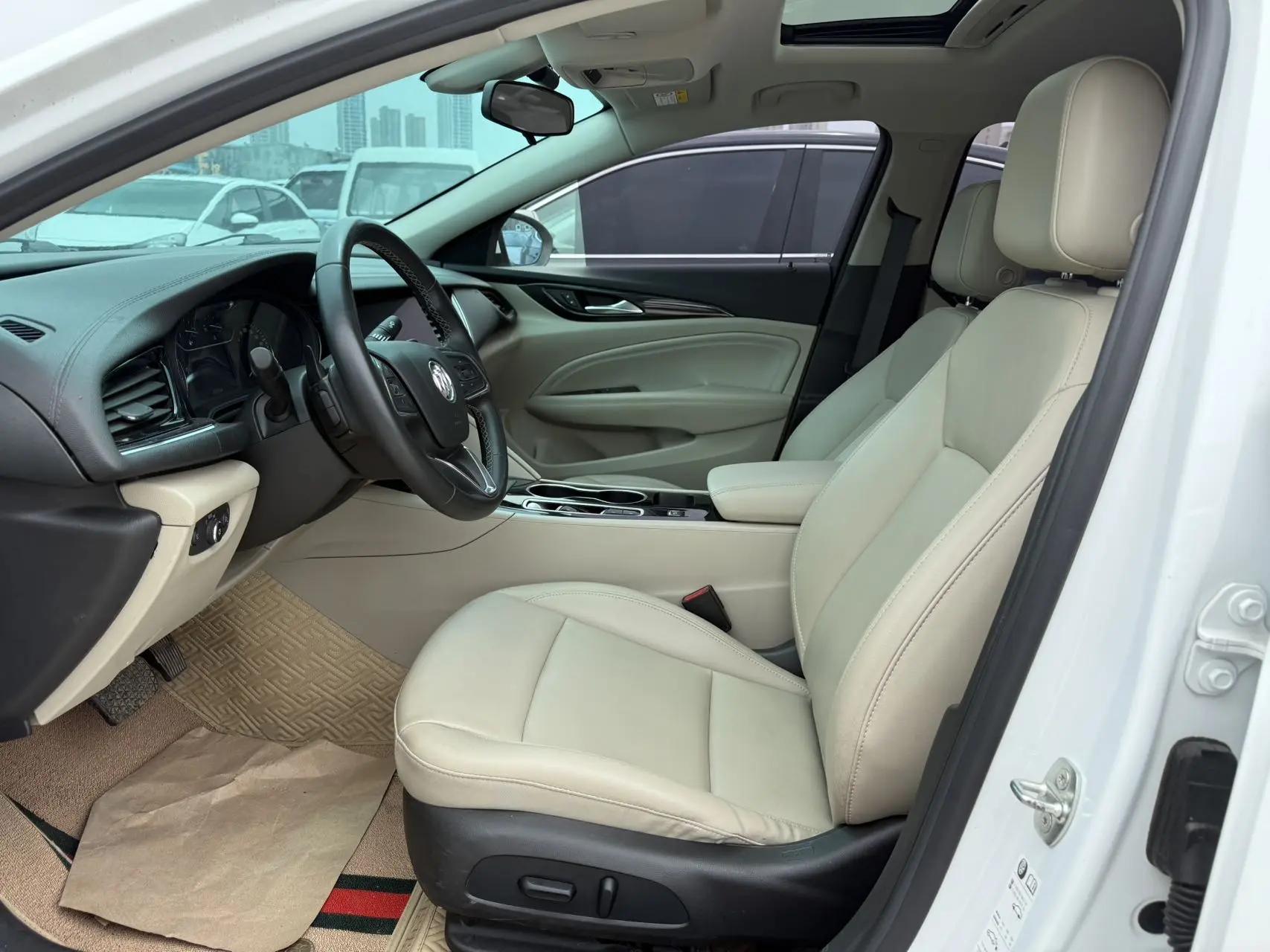 Regal 2020 552T Elite 3