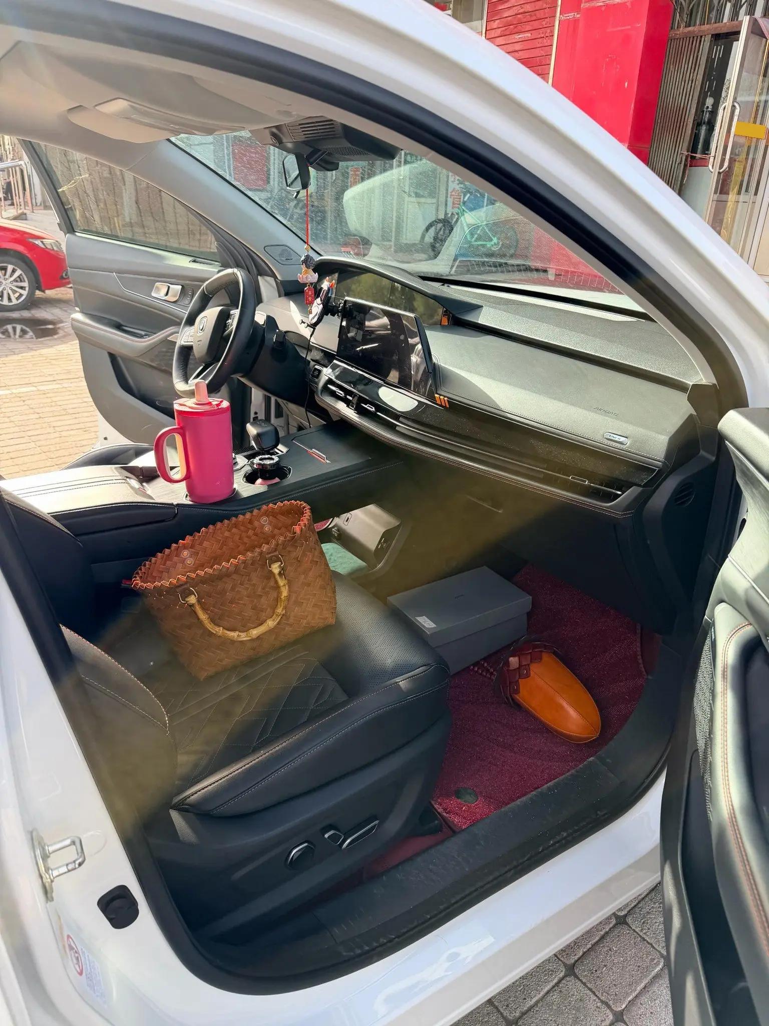 ChangAn UNI-K 2021 2.0T Luxury Model 3
