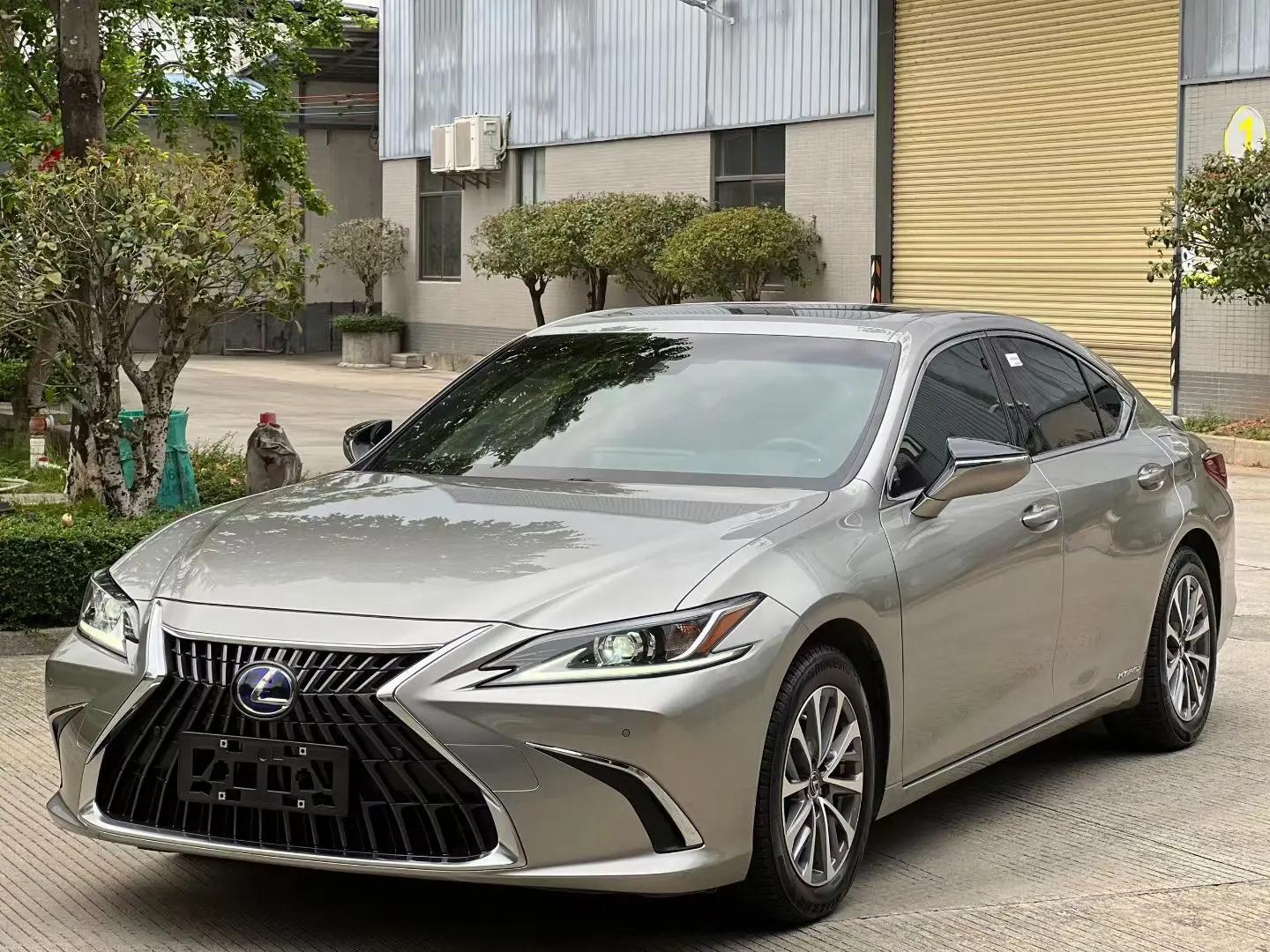 Lexus ES 2021 300h Excellent Edition
