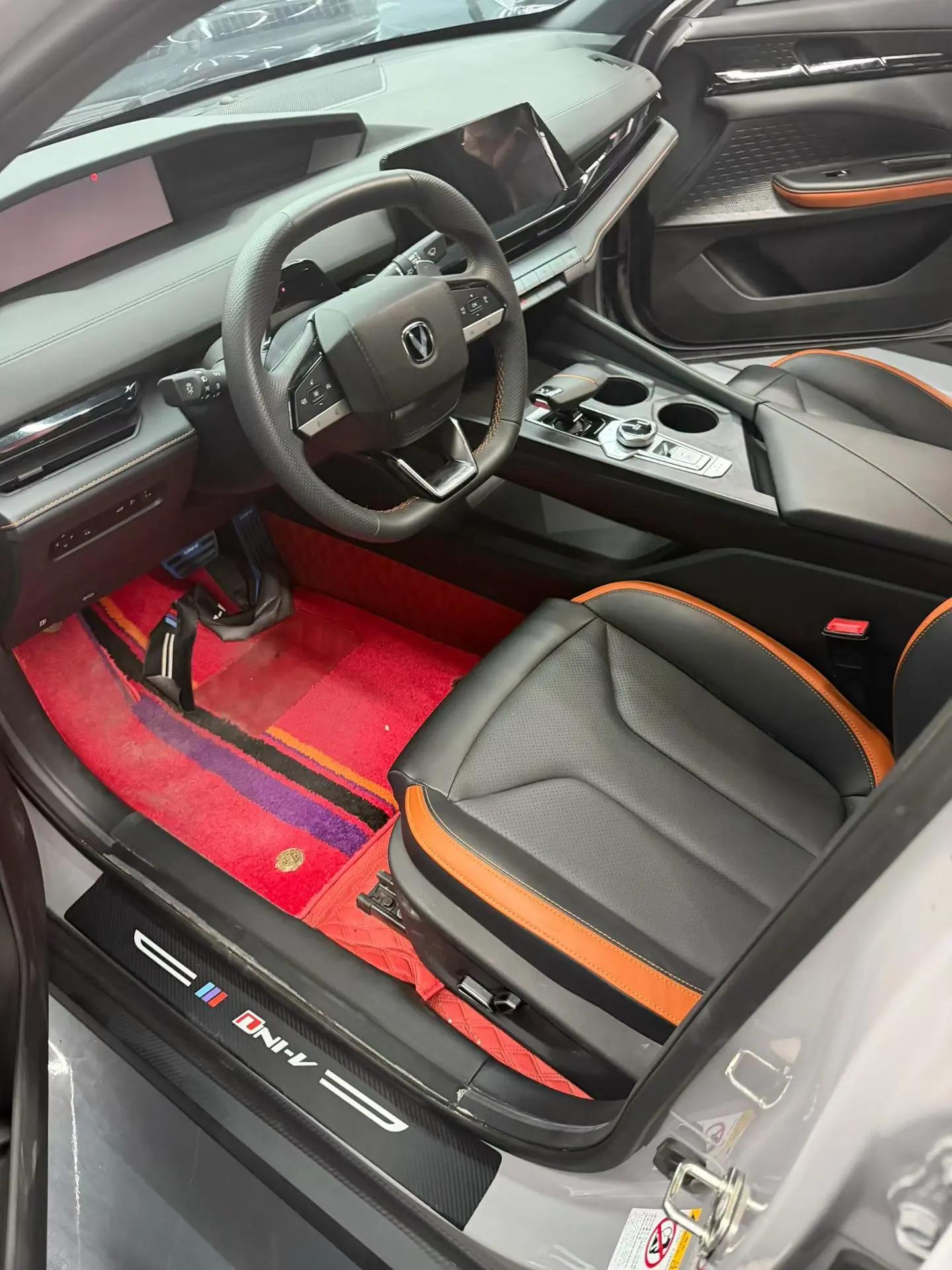 ChangAn 2023 UNI-V 1.5T Prestige Automatic 3