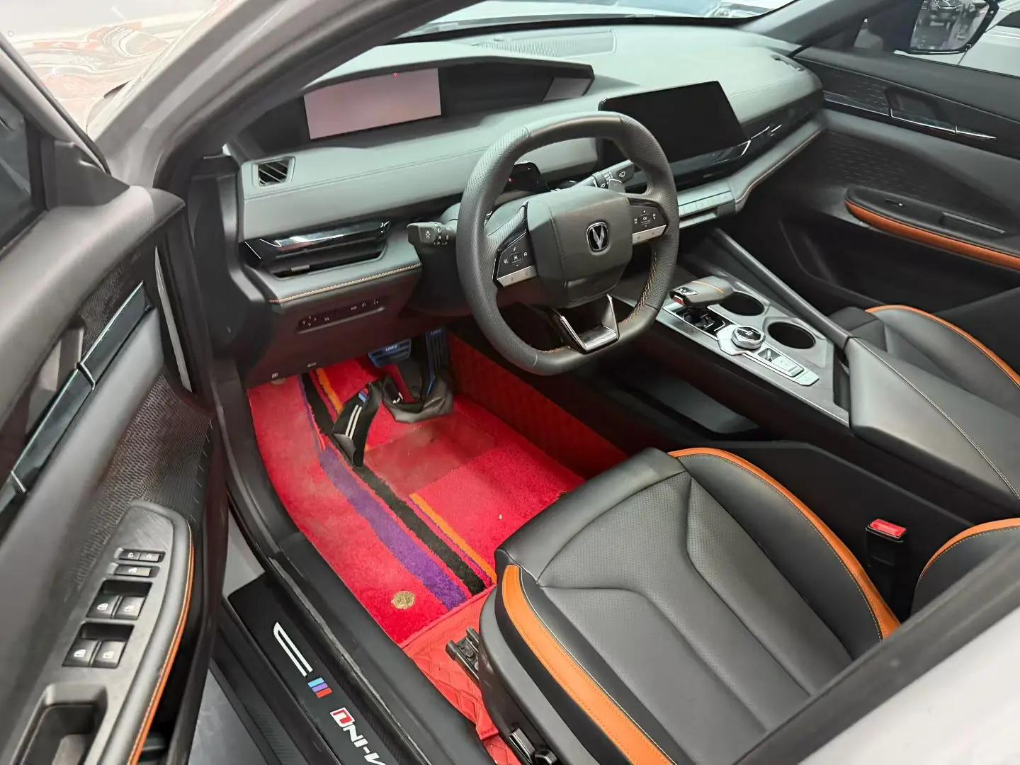 ChangAn 2023 UNI-V 1.5T Prestige Automatic 4