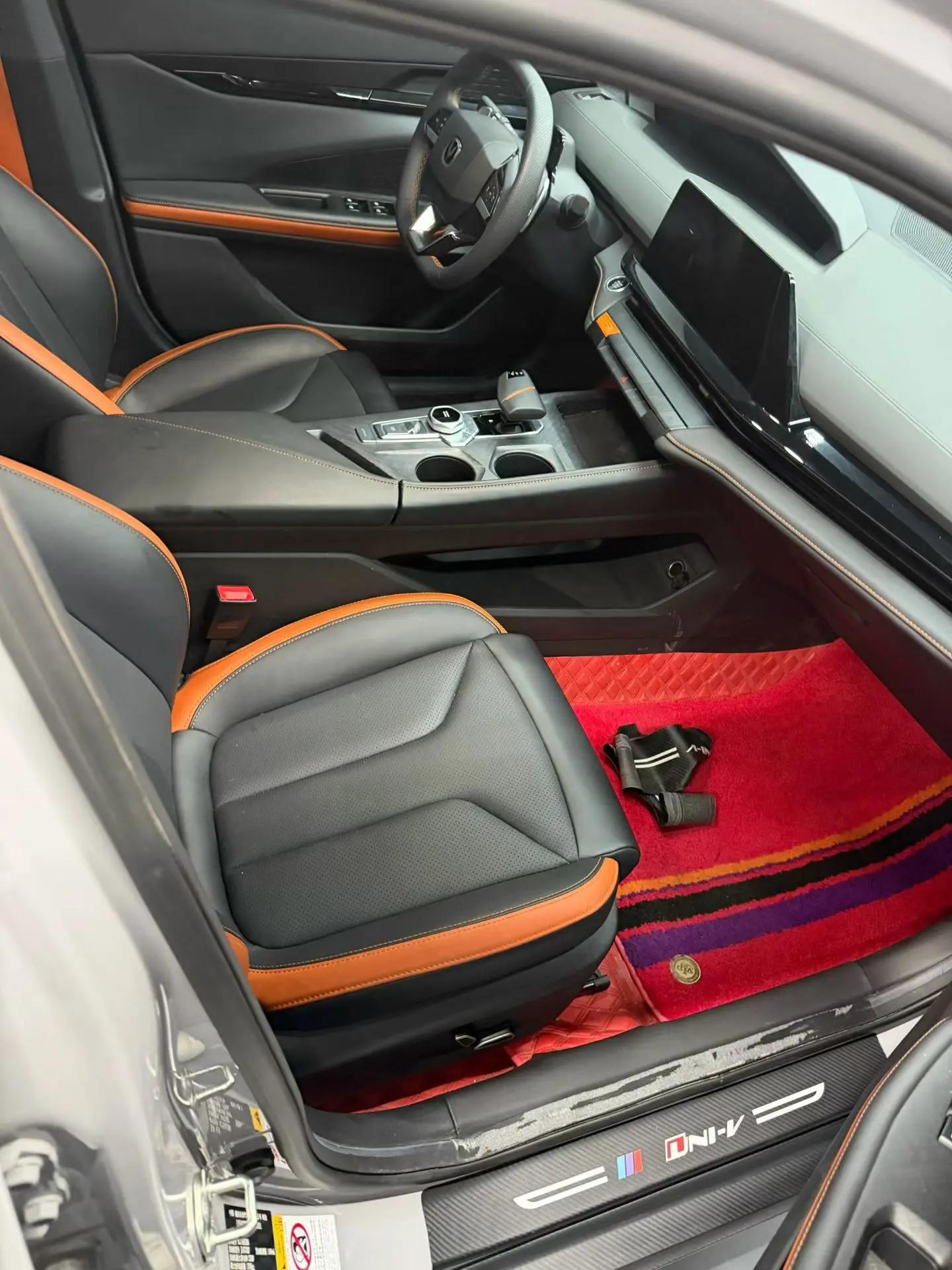 ChangAn 2023 UNI-V 1.5T Prestige Automatic 5