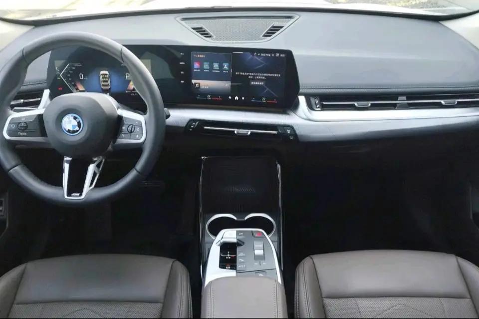 BMW 2025 iX1 eDrive25L eDrive25L M Sport Package Automatic 8