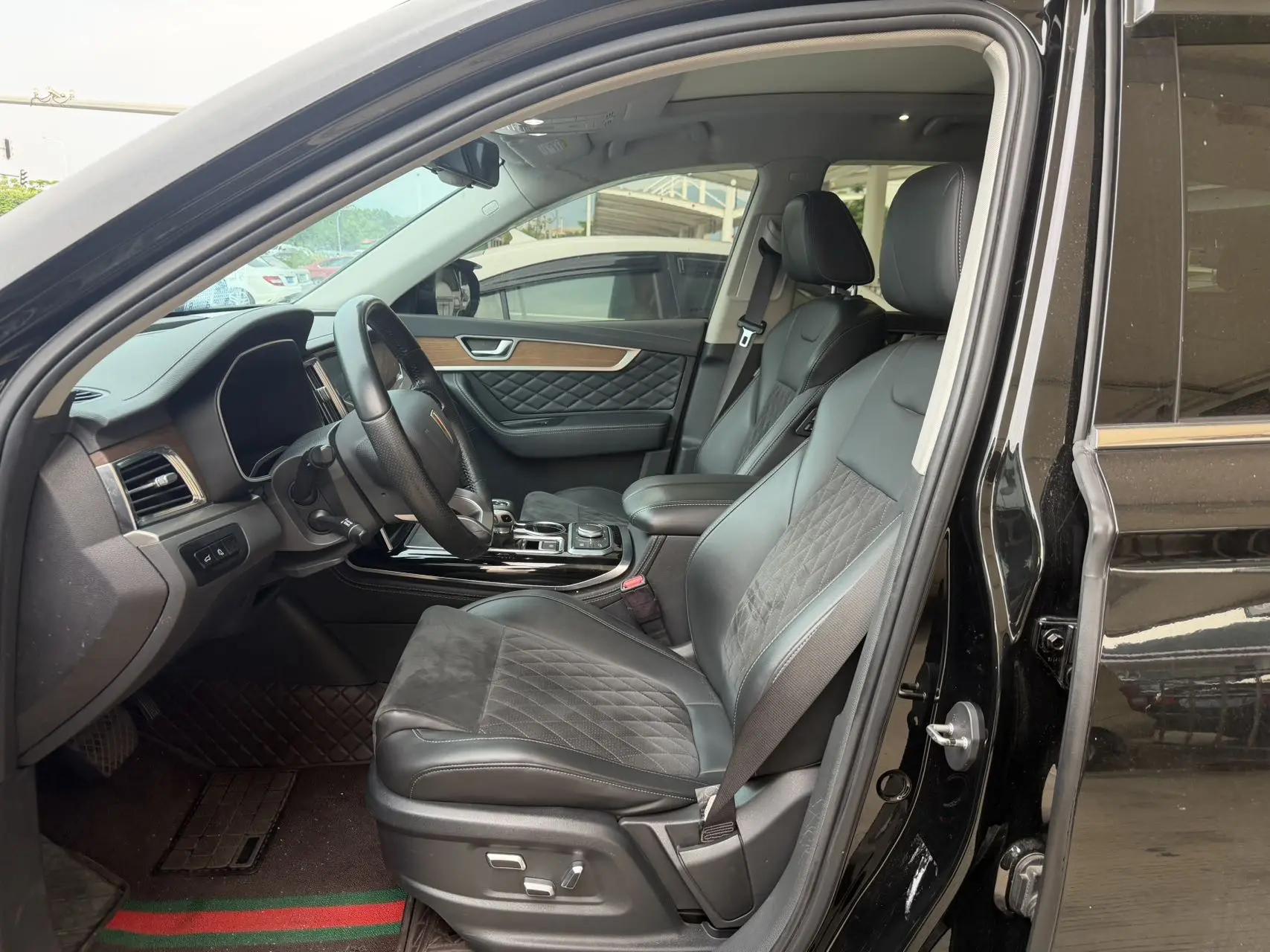 HongQi HS7 2021 2.0T DCT Two-Drive Smart Union Flag Edition 2