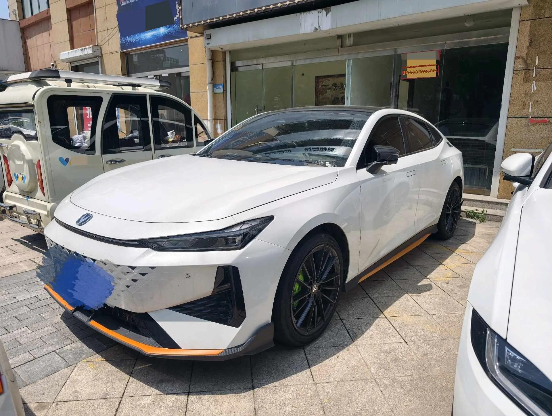 ChangAn 2024 UNI-V 1.5T Prestige Sports Automatic