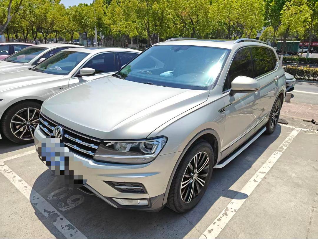 Tiguan L 2020 330TSI Automatic Two-Drive Panoramic Comfort Edition VI