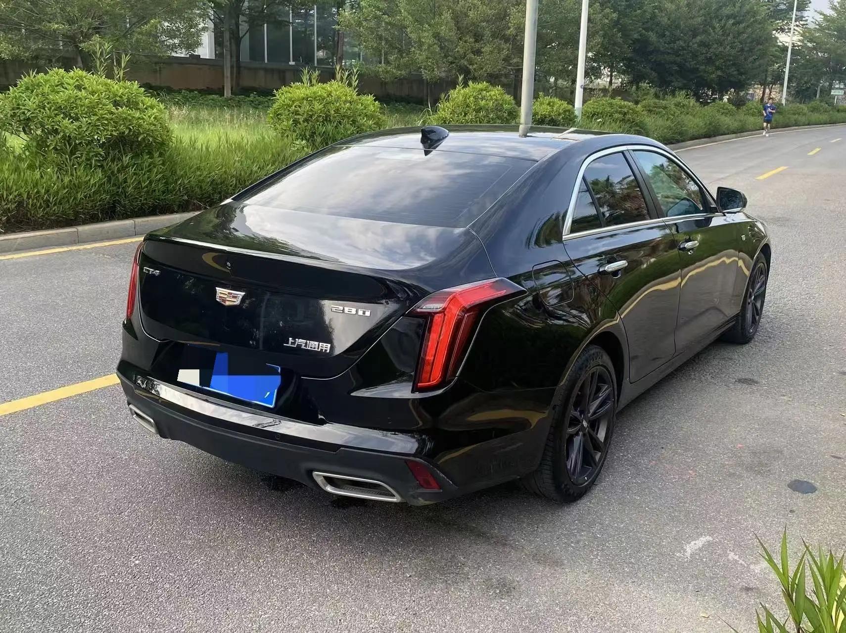Cadillac CT4 2023 28T Luxury Model 6