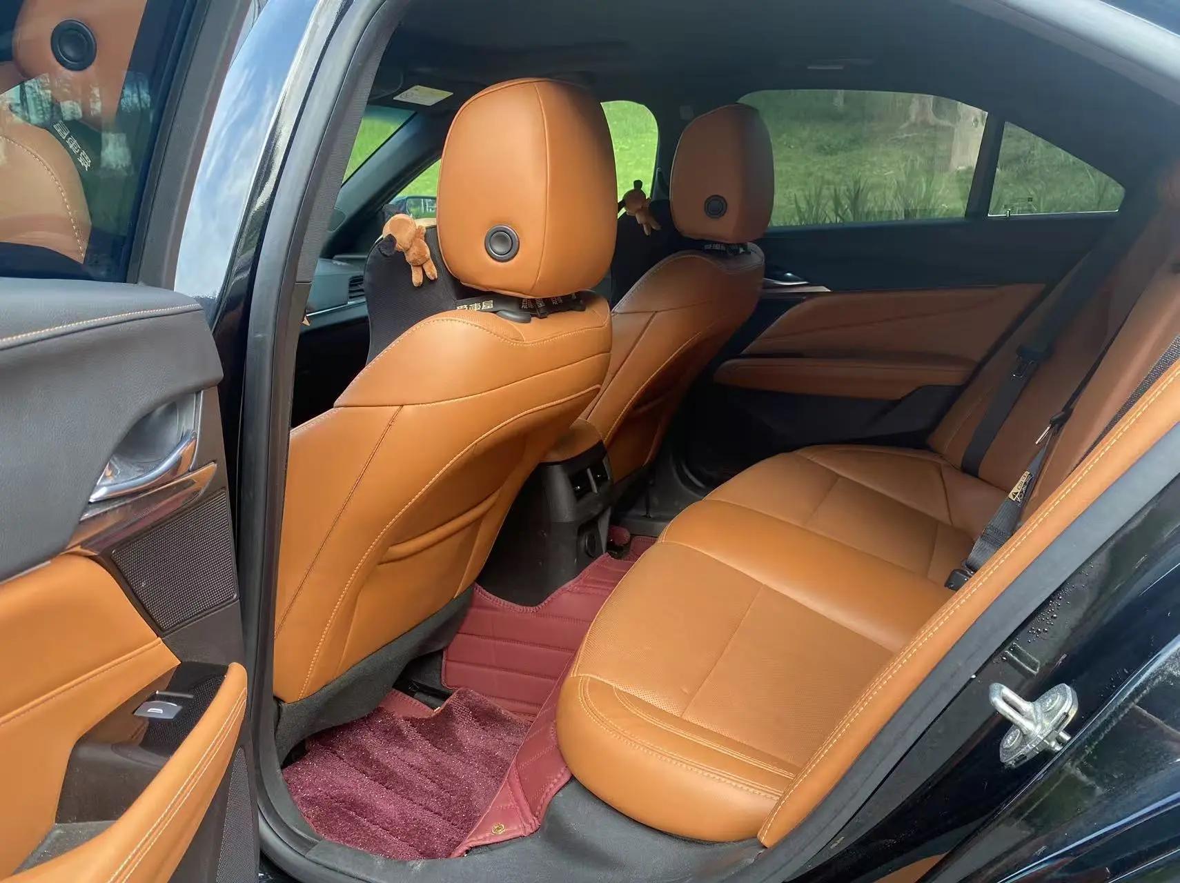 Cadillac CT4 2023 28T Luxury Model 8
