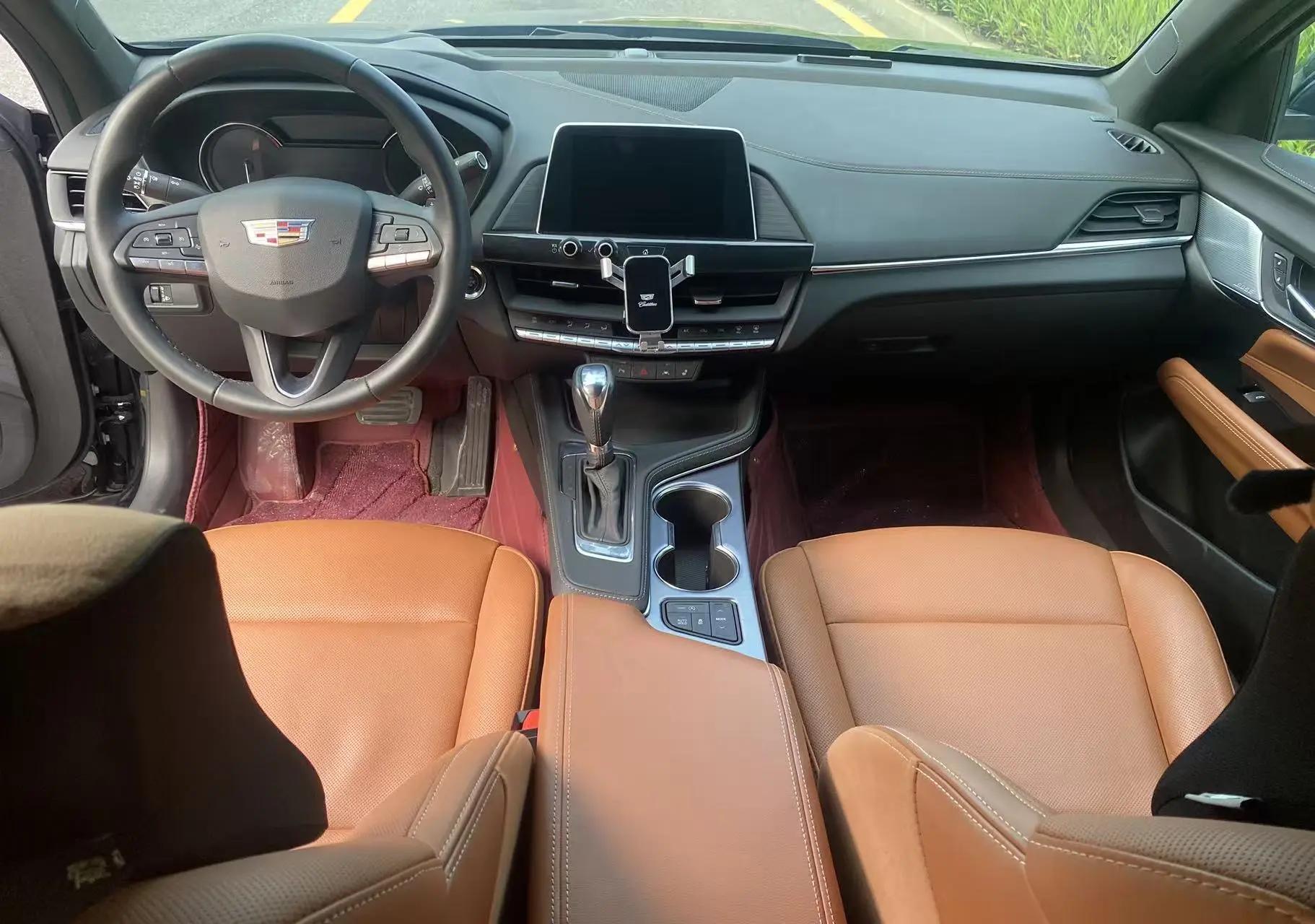 Cadillac CT4 2023 28T Luxury Model 9