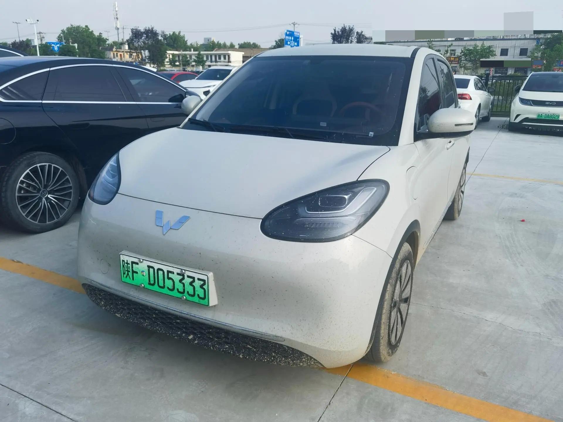 Open image lightbox: WuLing 2025 Plantronics 333km Enjoy Automatic Gear