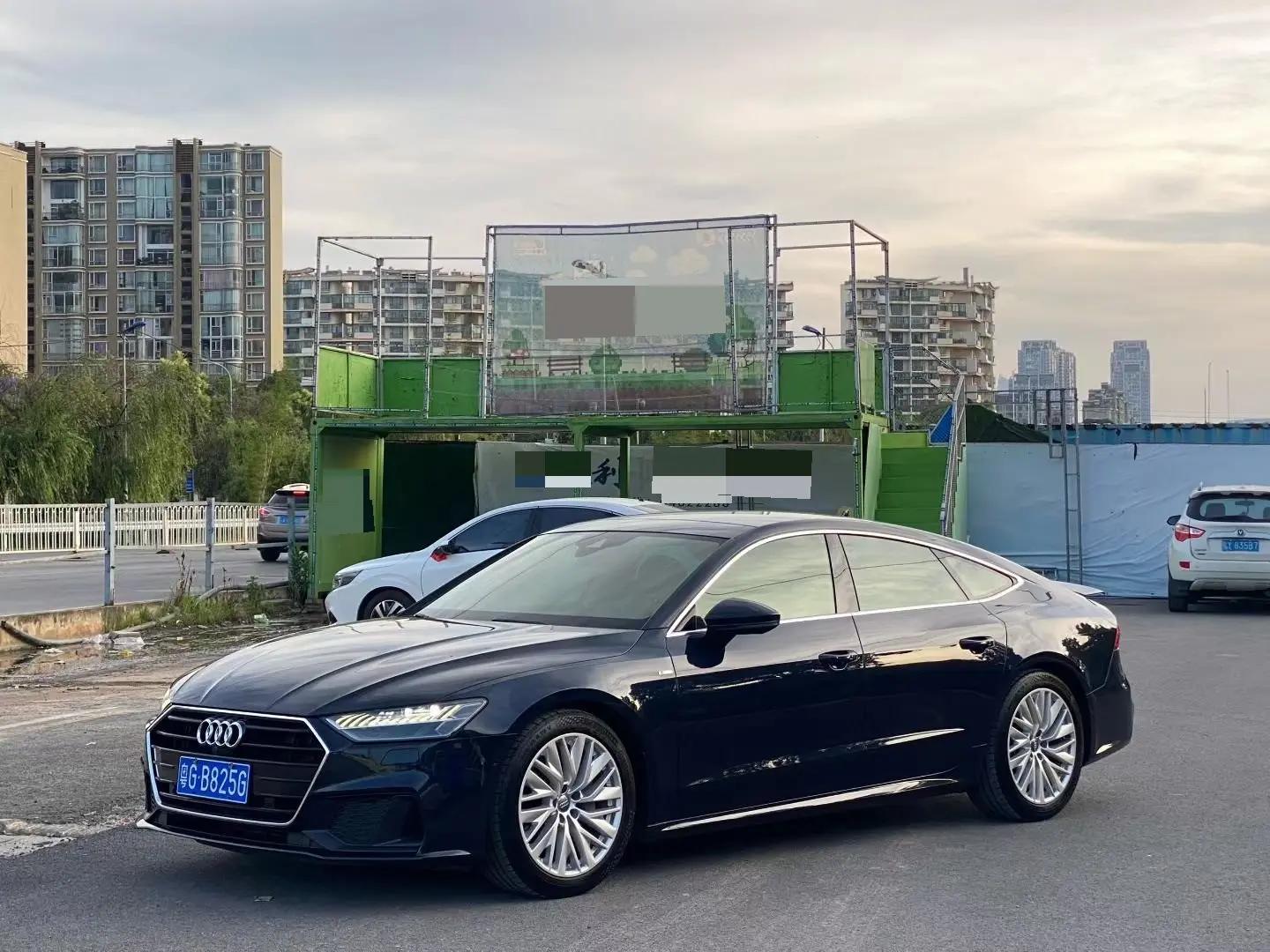 Открыть галерею: Audi A7 2020 45 TFSI Selection
