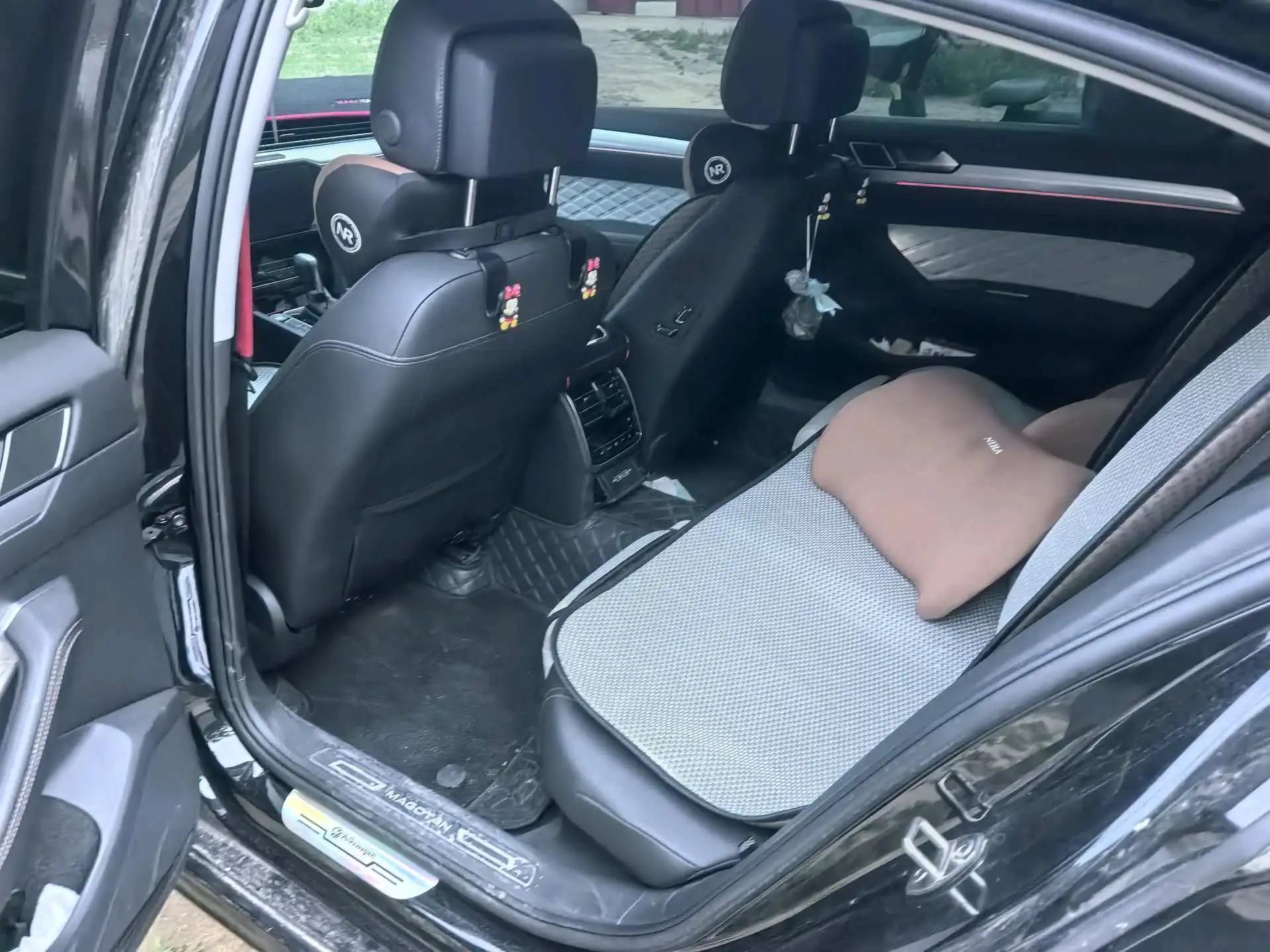 Magotan 2022 380TSI DSG Basic Model 9