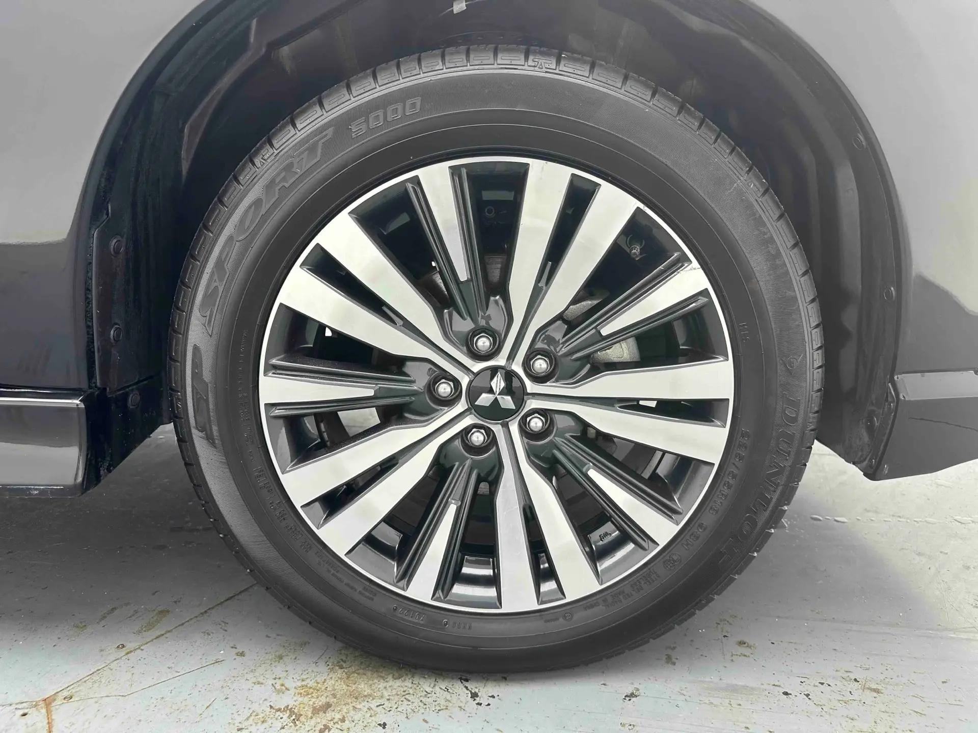 Outlander 2021 2.0L Two-Drive Smooth Edition 5 4