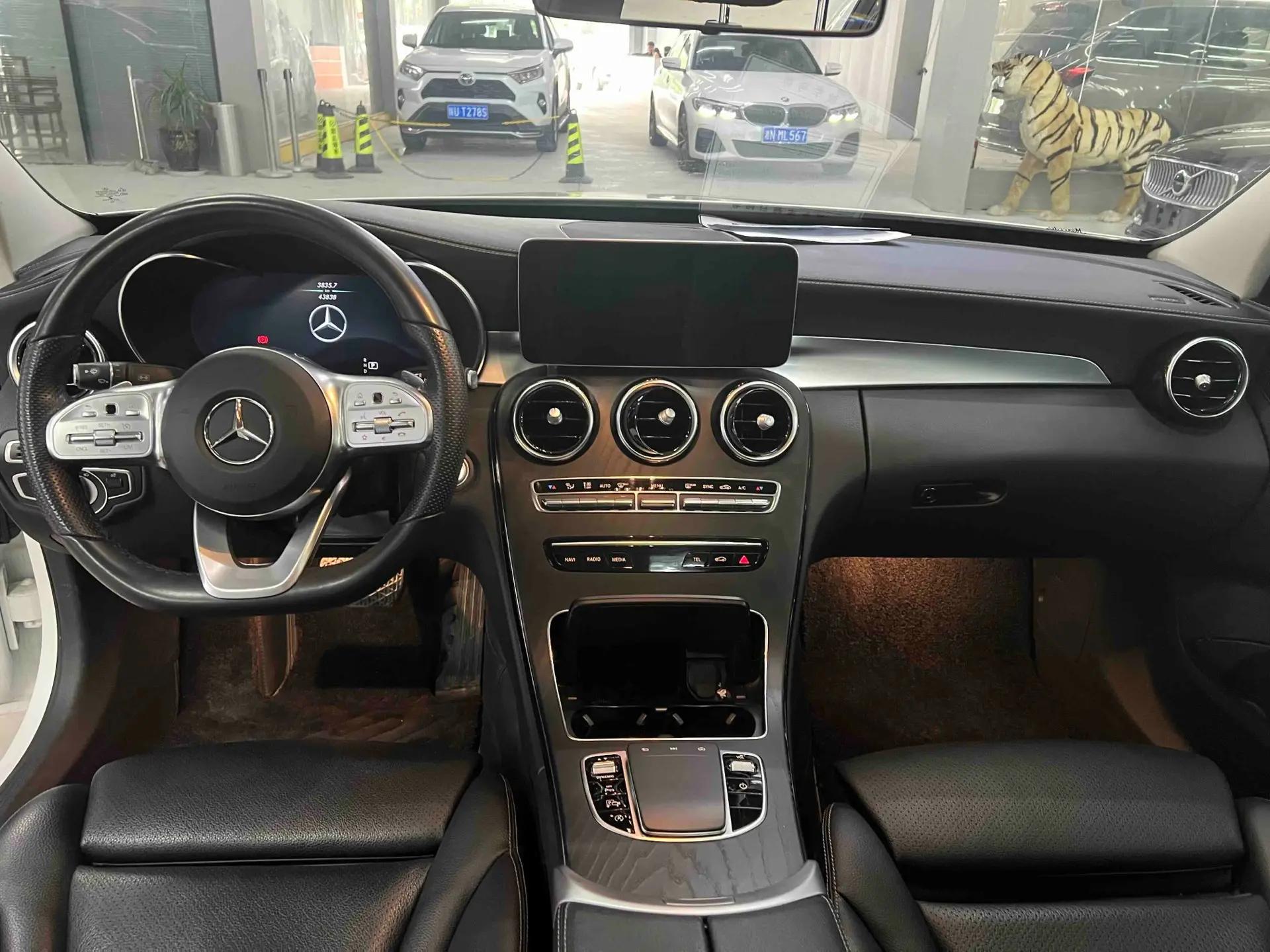 Mercedes Benz Class C 2020 C 260 L Sports Edition 2