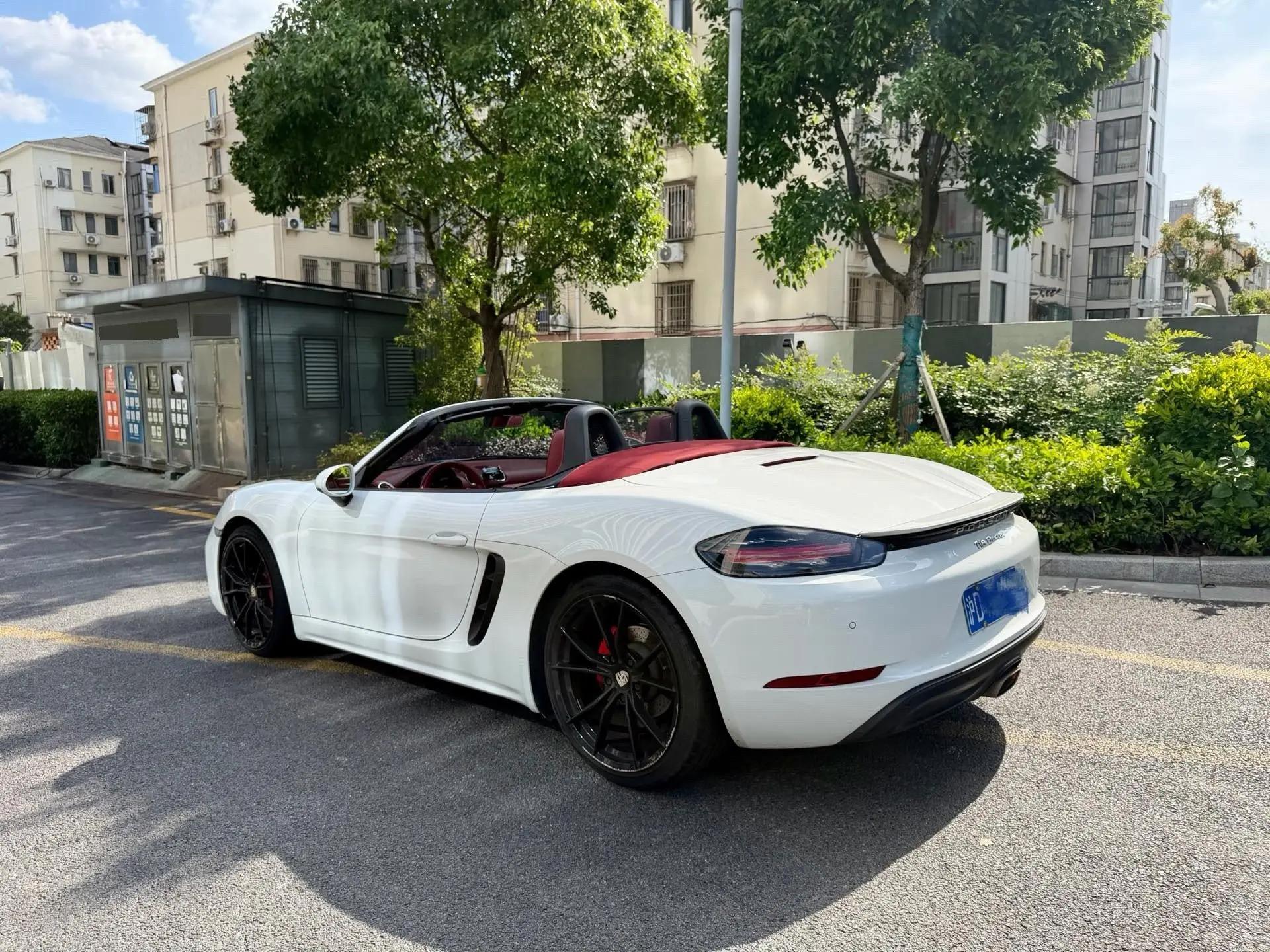 Porsche 718 2020 Boxster 2.0T 4