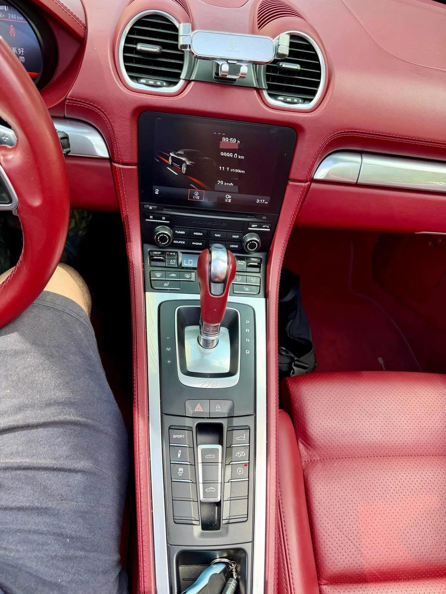 Porsche 718 2020 Boxster 2.0T 8