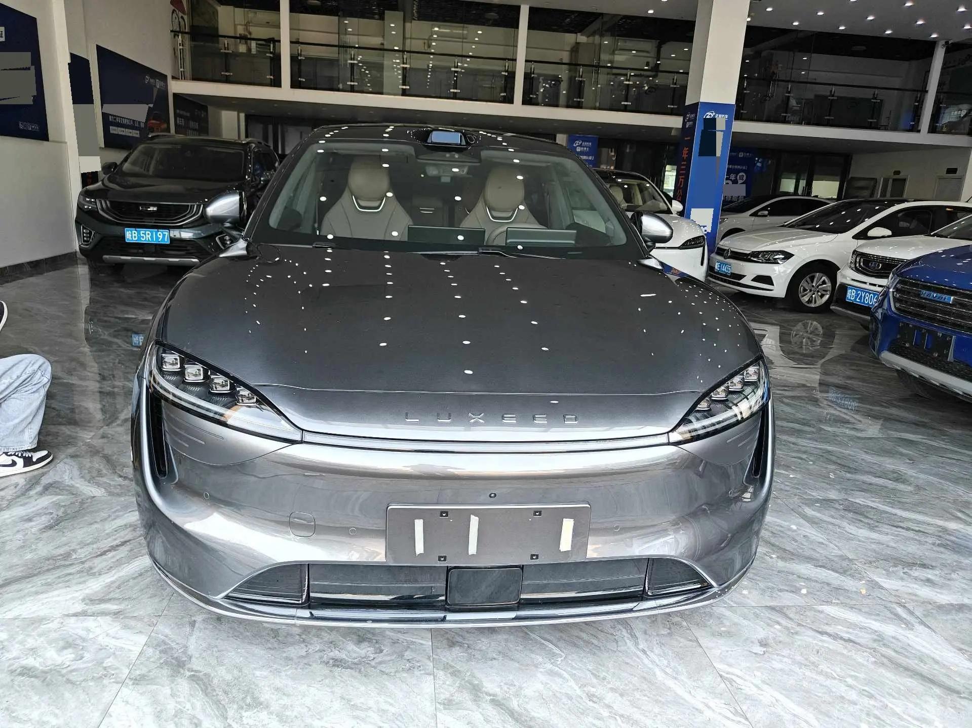 Intellectual 2025 R 7 251km Max Automatic Gear 2