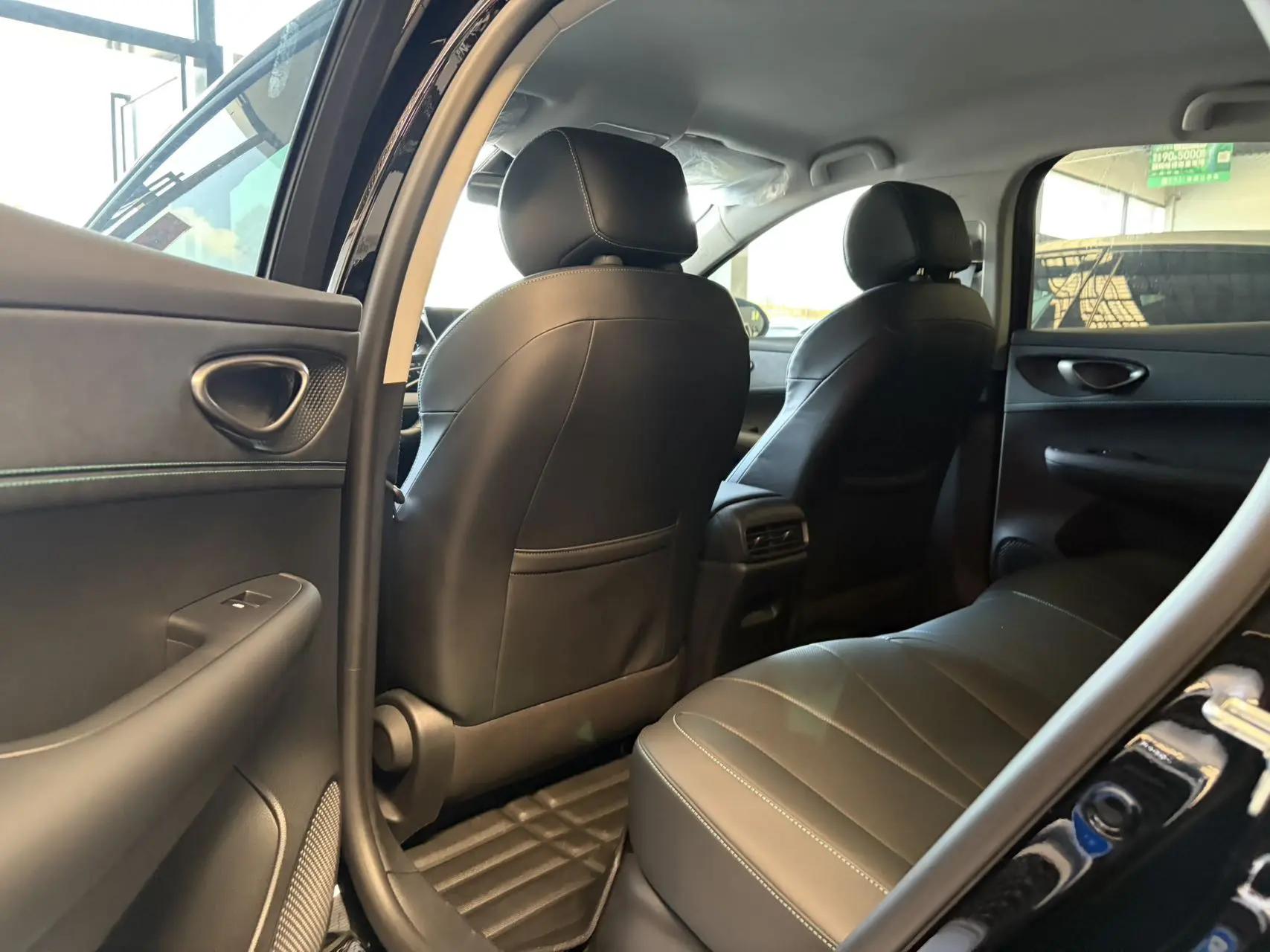 Seal 05 DM-i 2026 DM-i 128KM luxury model 4