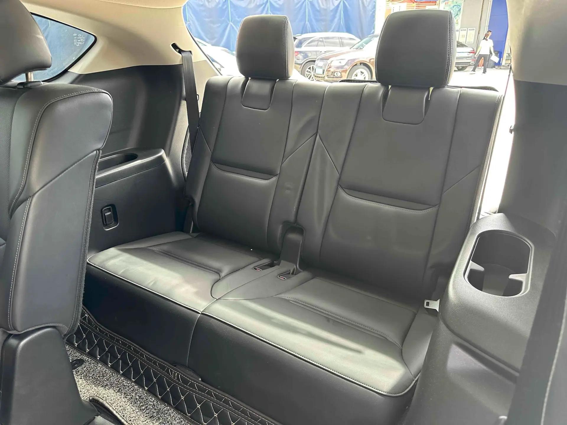 Mazda CX-8 2019 2.5L 4-wheel drive exclusive model 3