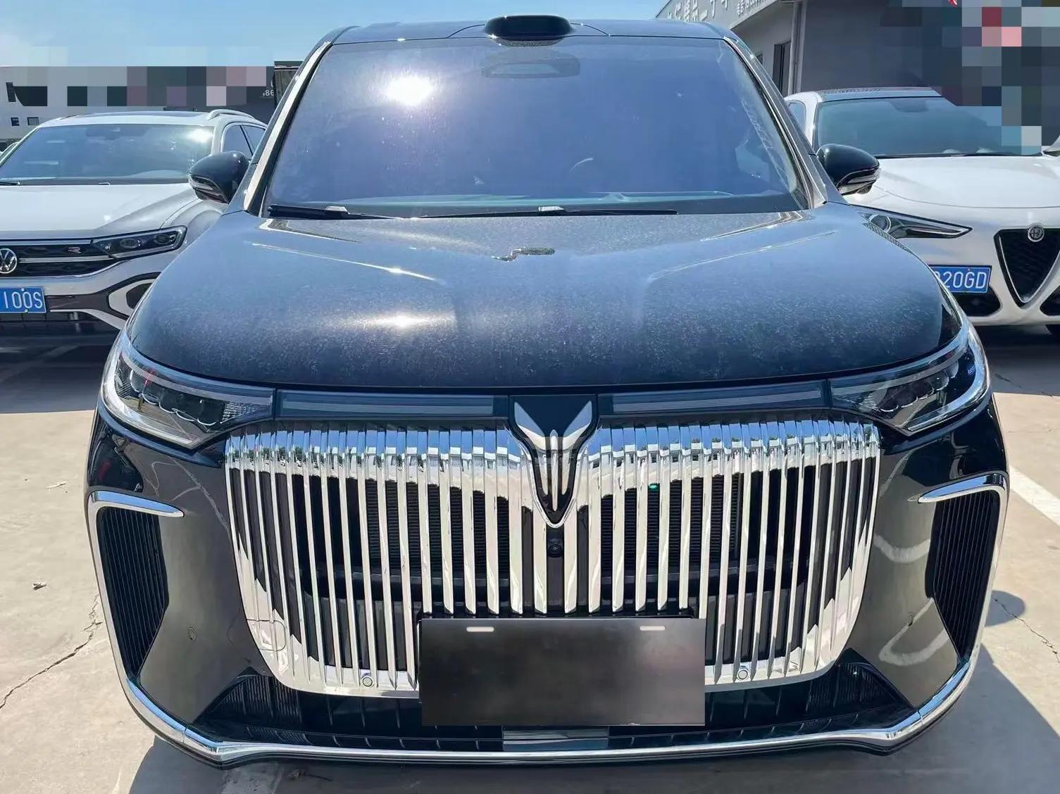 岚图 2026款 梦想家 PHEV 1.5T 乾崑Ultra 自动挡 2