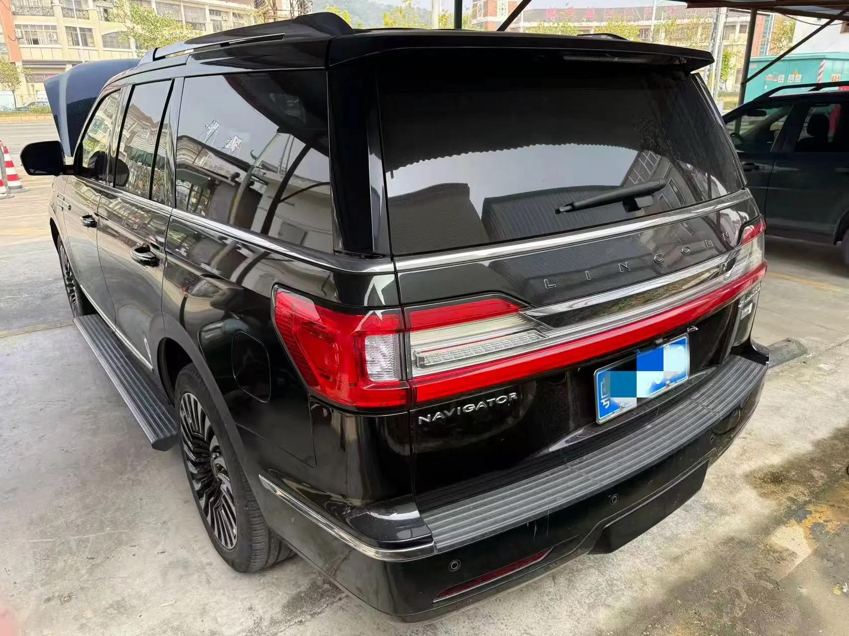 Navigator 2020 3.5T Presidential Series 3