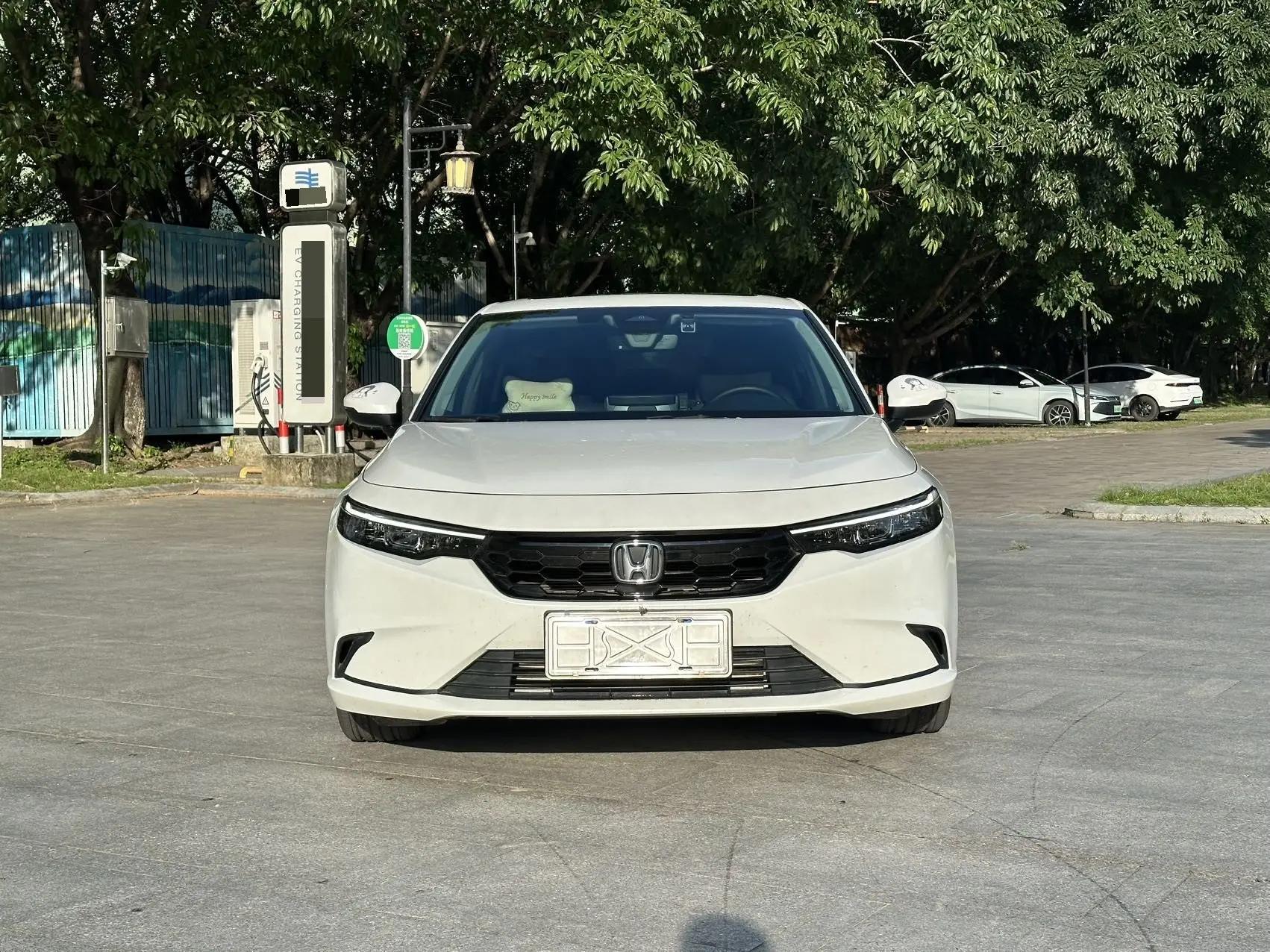 Honda 2023 Civic 1.5T CVT 240TURBO Luxury Edition Automatic 3