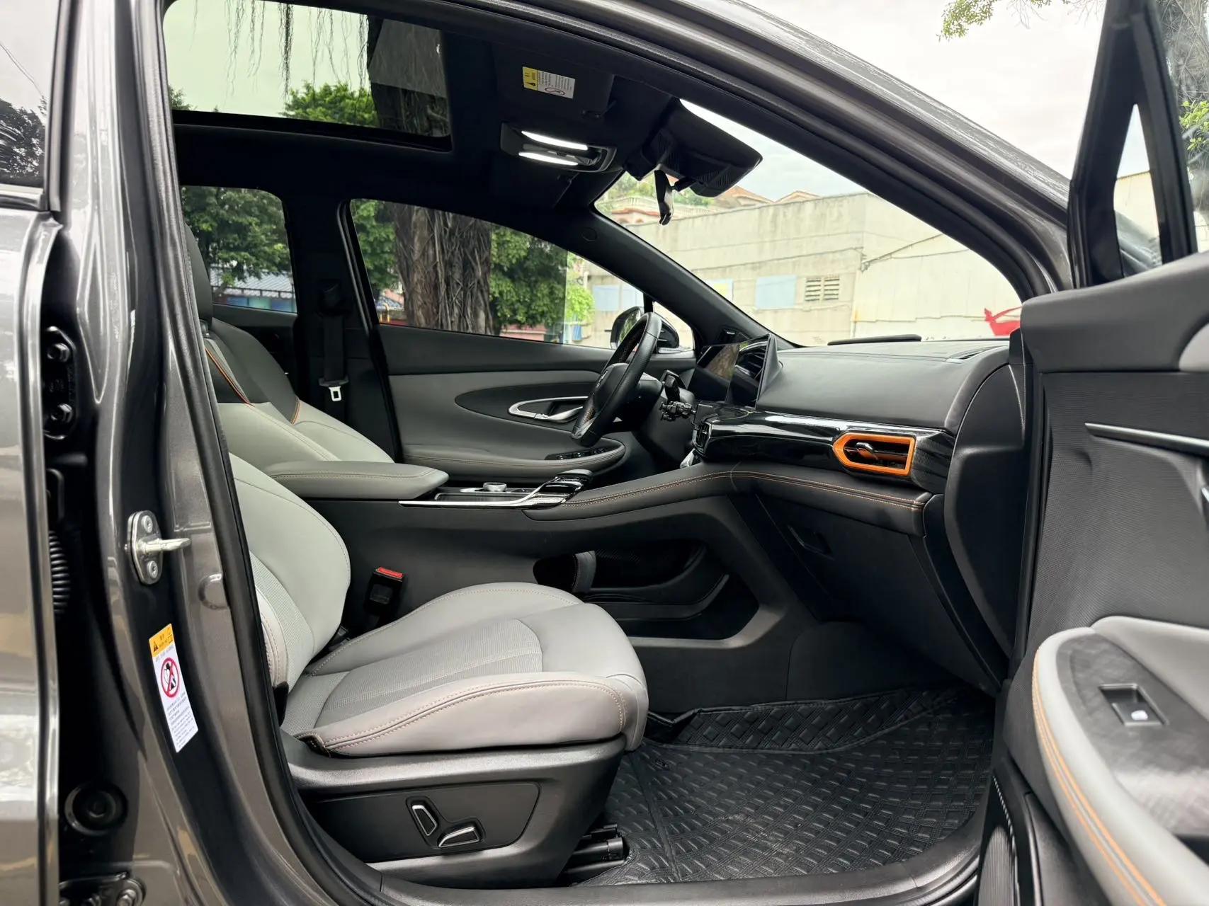 ChangAn 2022 UNI-T 1.5T Smart Pilot Automatic Gear 12