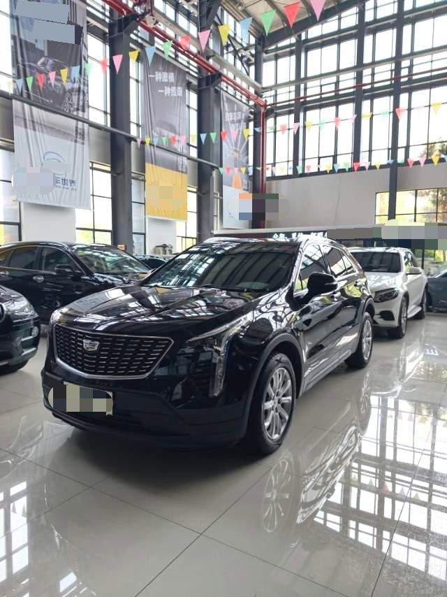 Cadillac XT4 2023 28T Two-Drive Fashion Type