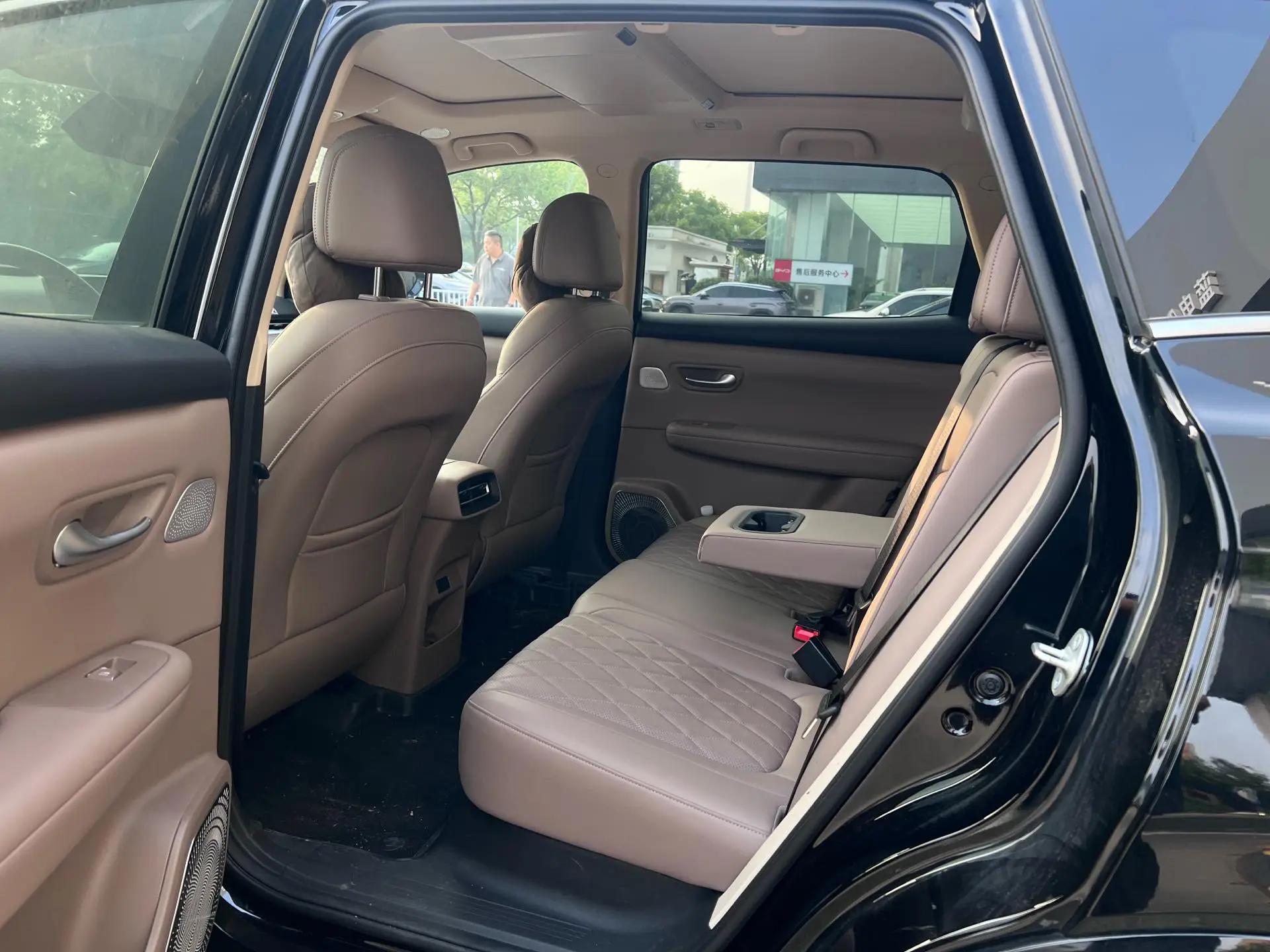 LanDian 2026 LanDian E5 PLUS 1.5 Stepless Standard Endurance Four-wheel Drive Performance Edition Ultra5 Seat Automatic Transmission 6