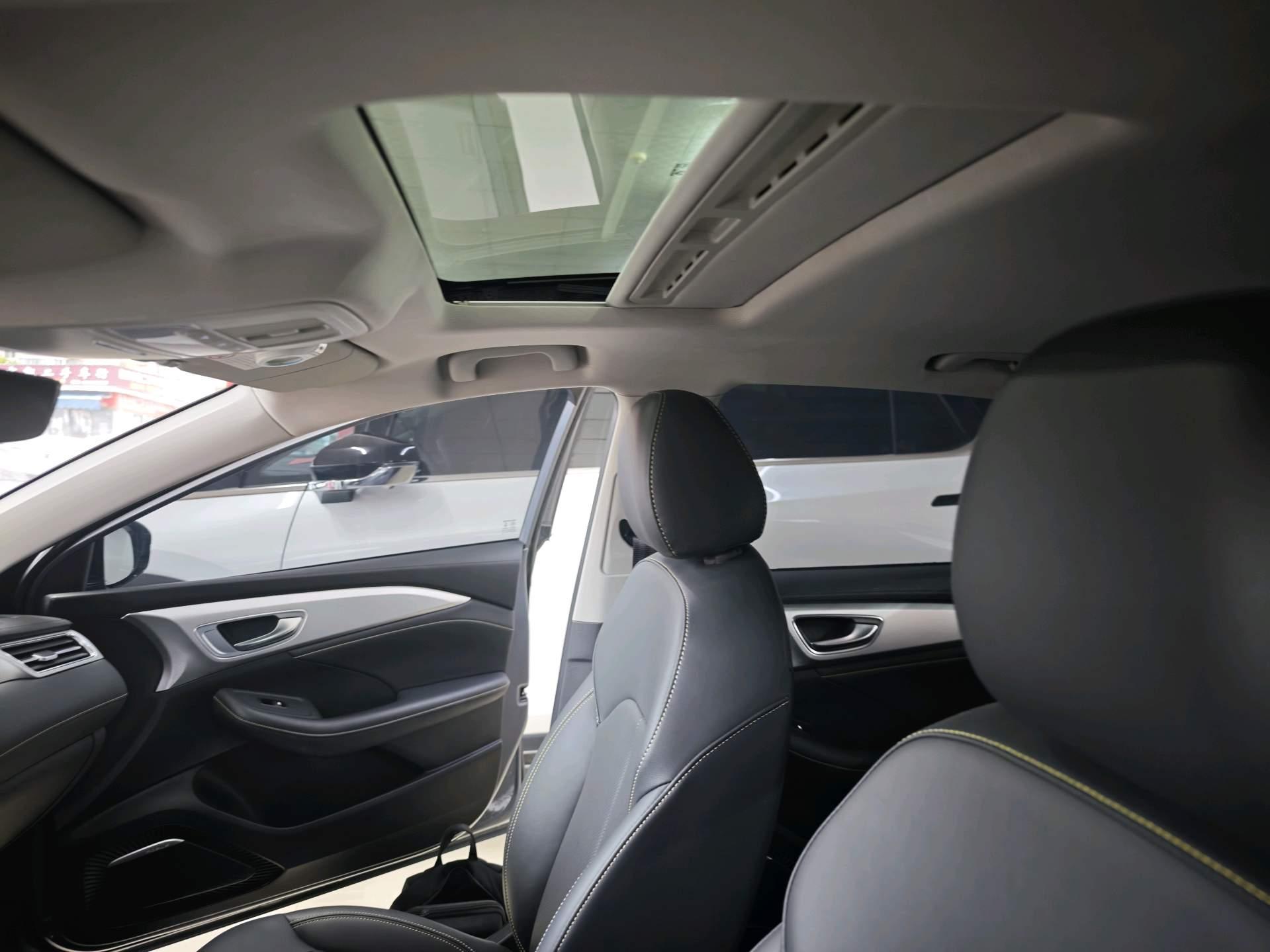 Roewe i6 MAX 2020 300TGI Auto Cool Sky Screen Edition 10