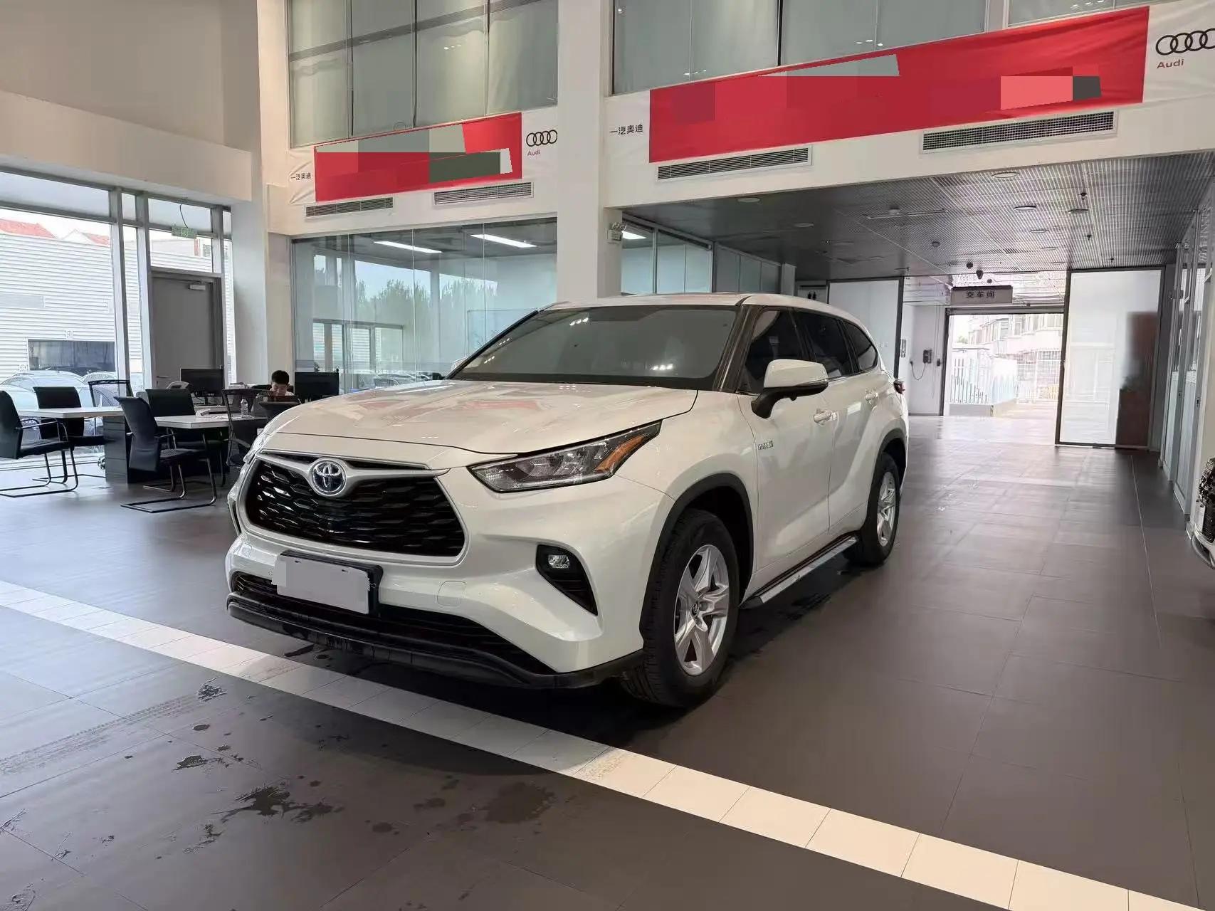 Toyota 2023 Highlander Dual Engine 2.5 Stepless Intelligent Electric Hybrid Four-wheel Drive Elite Edition 7-seat Automatic Transmission