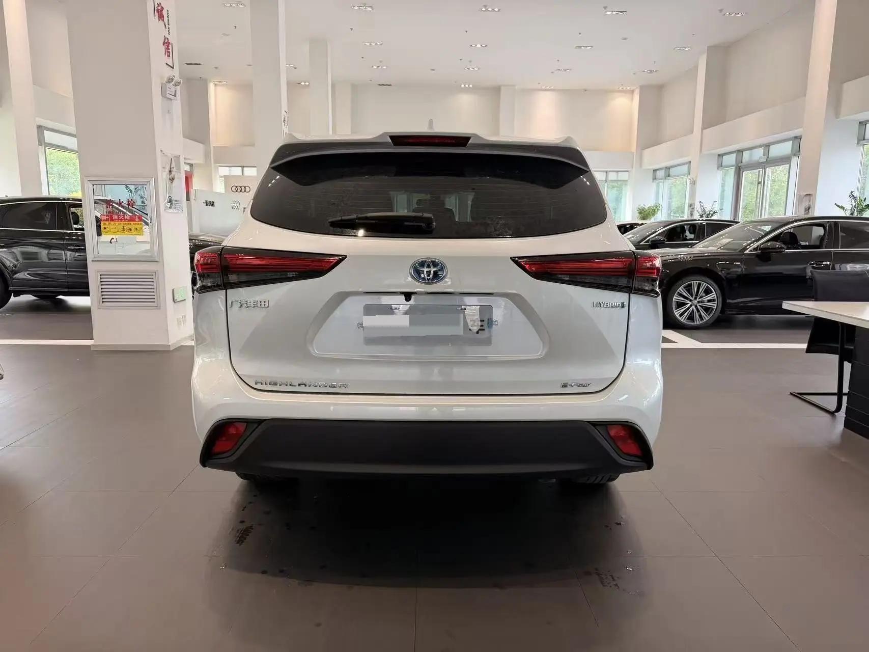 Toyota 2023 Highlander Dual Engine 2.5 Stepless Intelligent Electric Hybrid Four-wheel Drive Elite Edition 7-seat Automatic Transmission 3