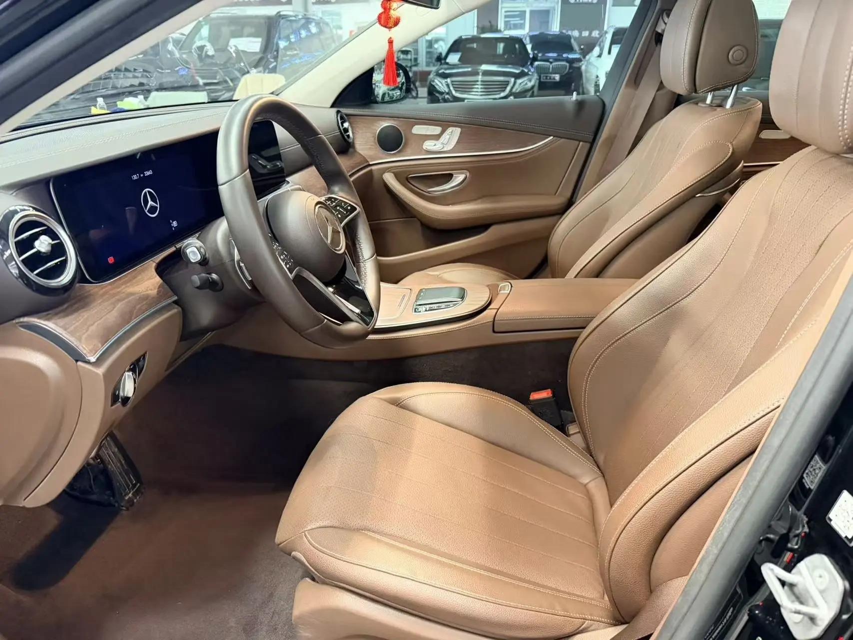 Mercedes Benz E-Class 2023 E 300 L Fashion 4