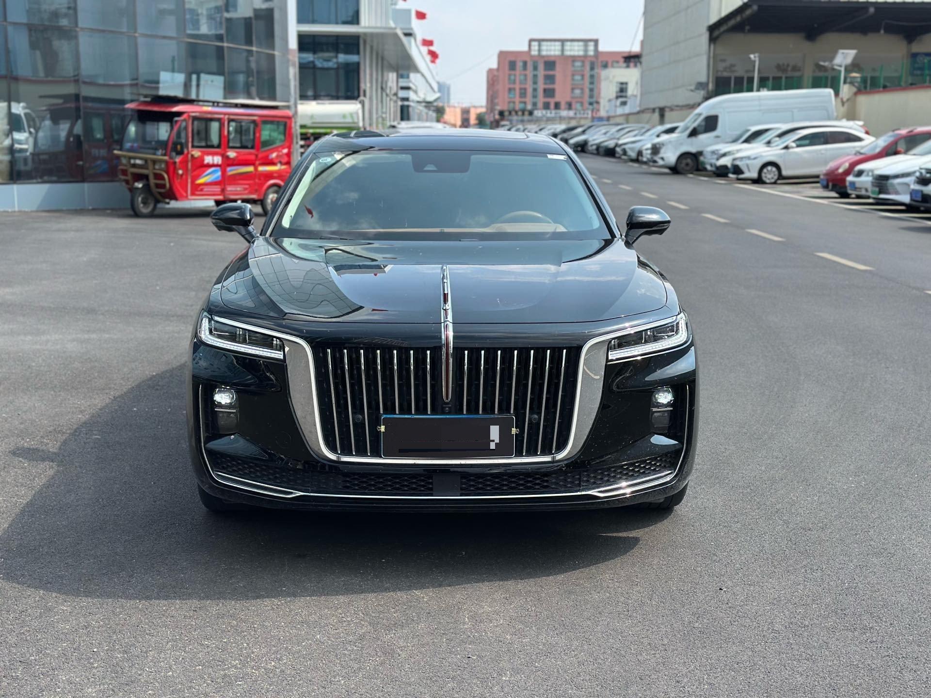 HongQi H9 2020 2.0T Zhilian Qichang Edition 2